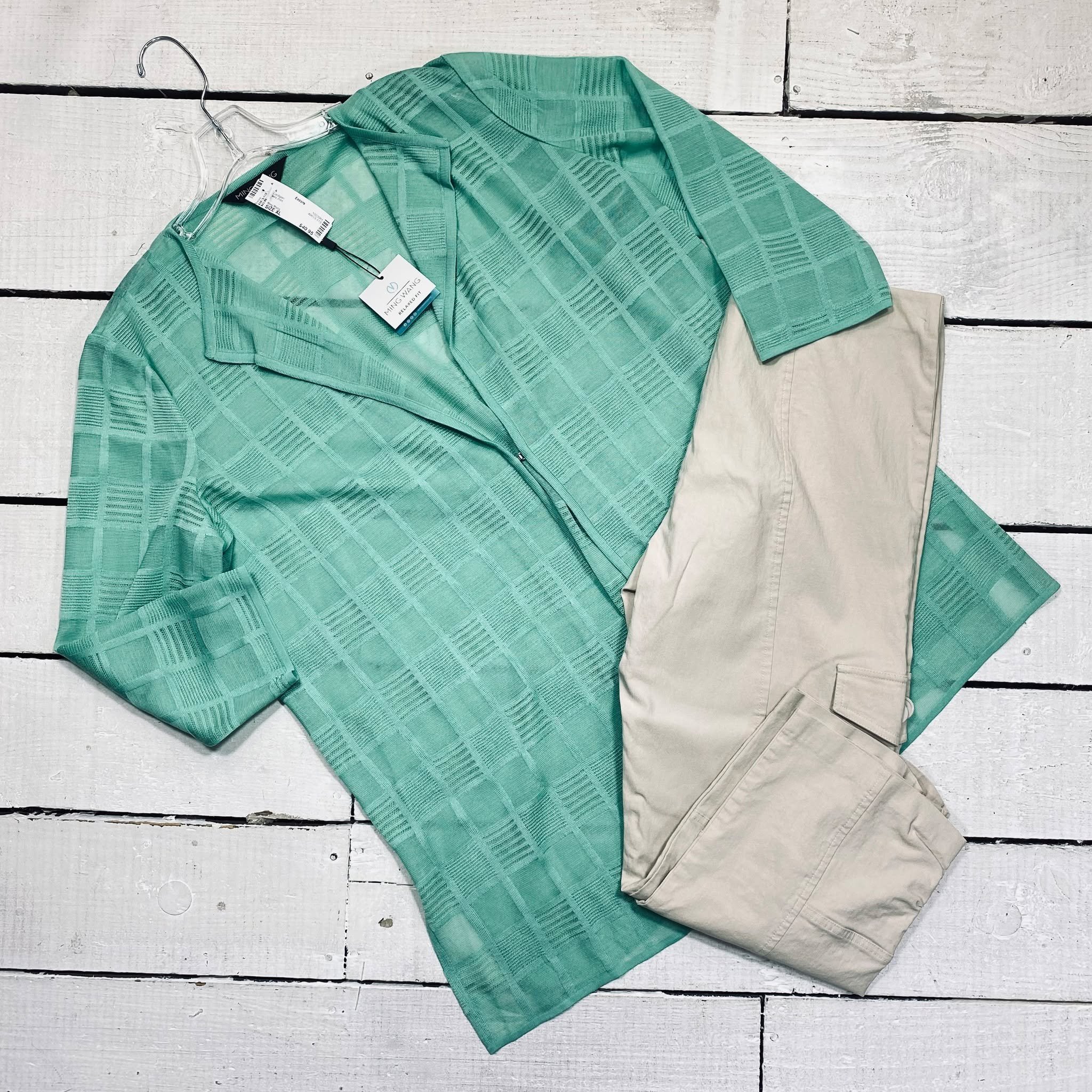 Ming Wang Cardigan Size XL, $40.95
Joseph Ribkoff Capris Size 14, $30.95