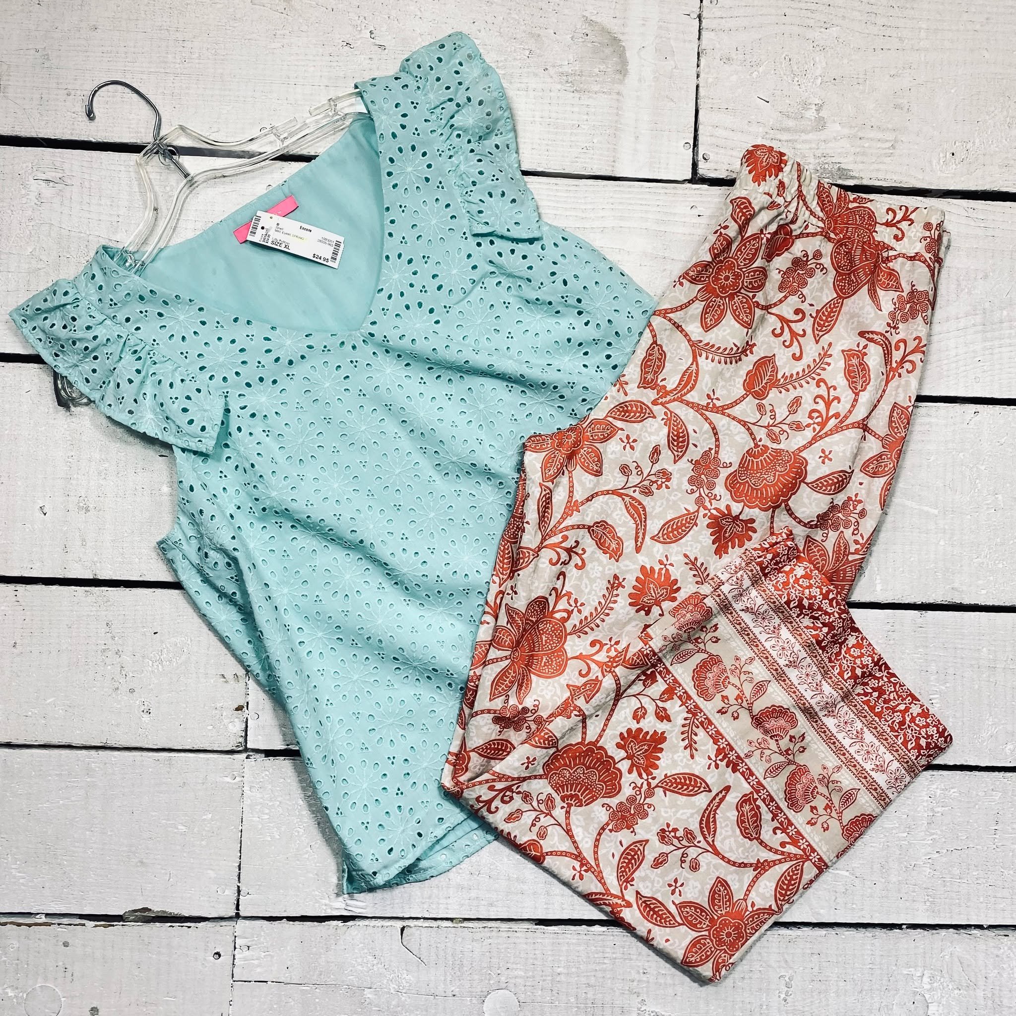 Lilly Pulitzer Shell Size XL, $24.95
Kim Gravel Pants Size 14, $12.95