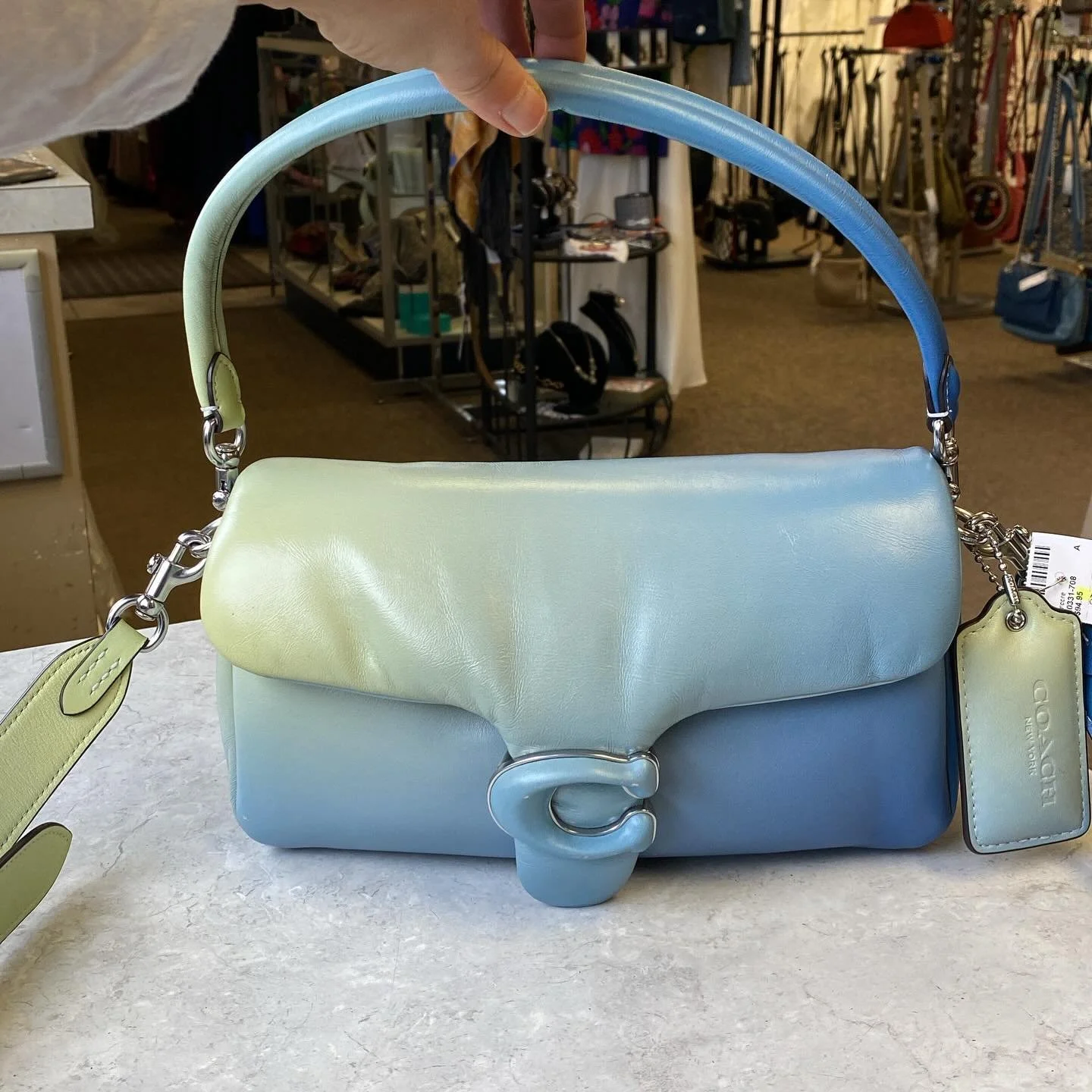 Pillow purse in these gorgeous green to blue ombr&eacute; transitions! Comes with crossbody strap, priced at only $94.95, as is! 💚🩵💚