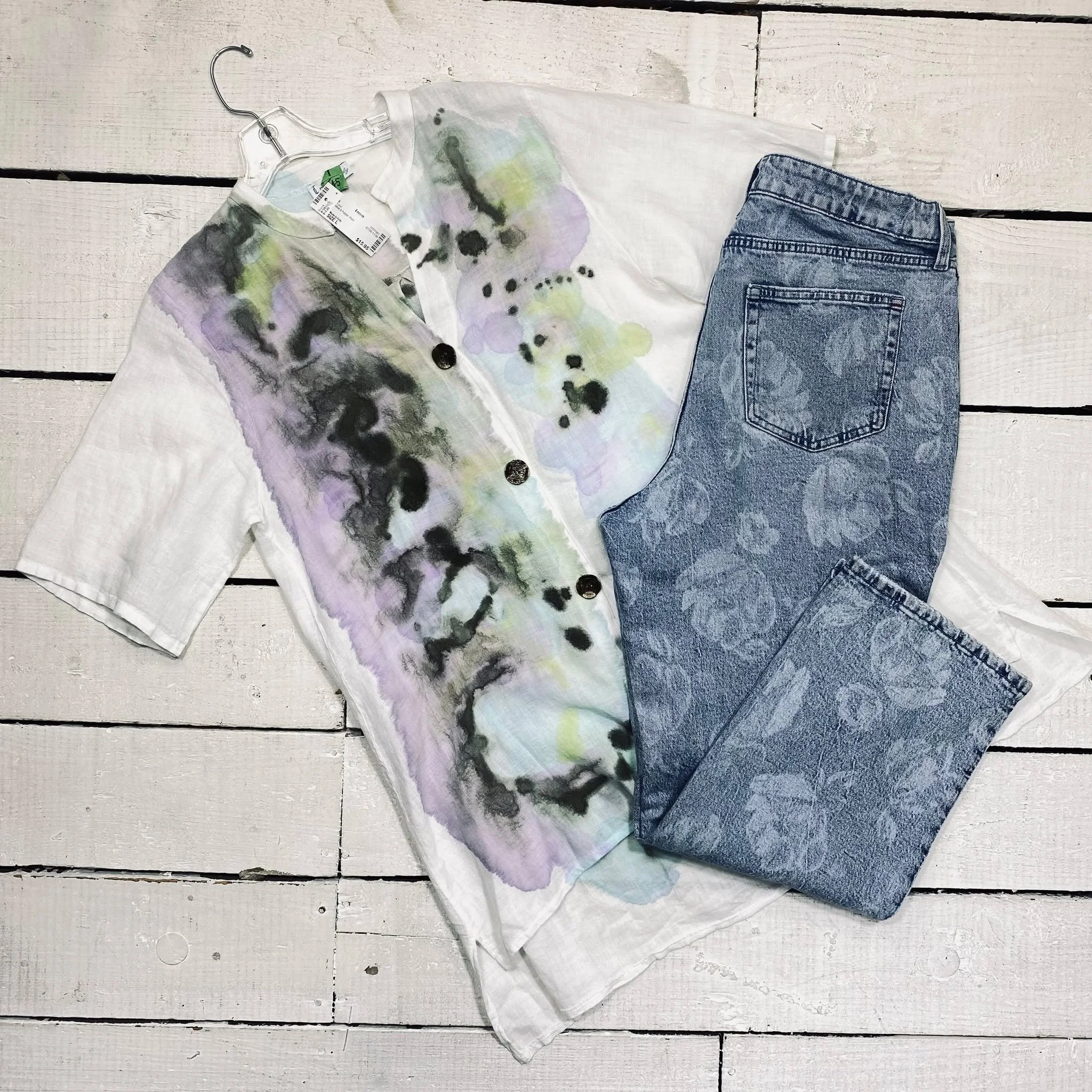 Made in Italy Tunic Size L, $15.95
Maurices Jeans Size 16, $14.95