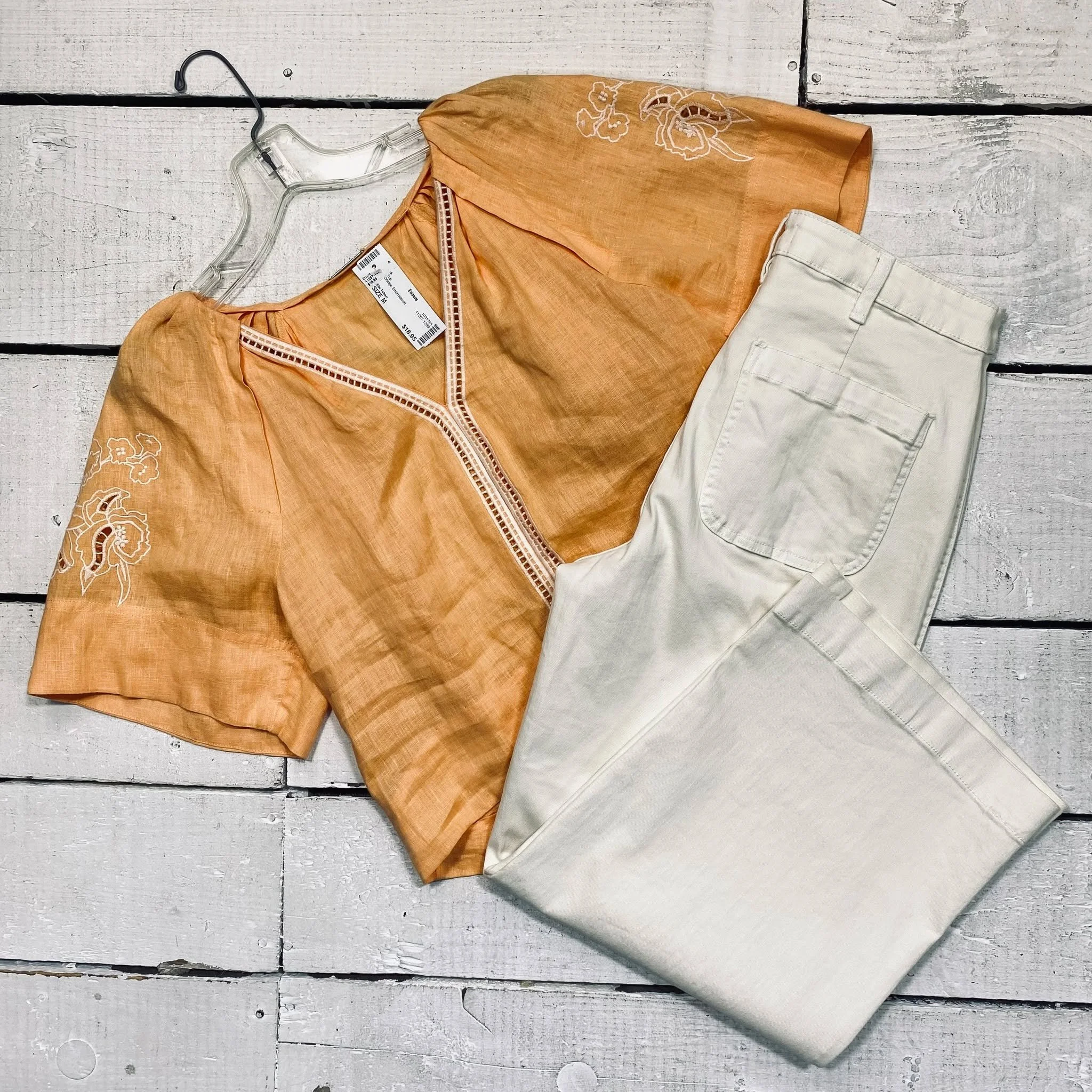 Elie Tahari Top Size M, $18.95
OAT Pants Size 4, $15.95