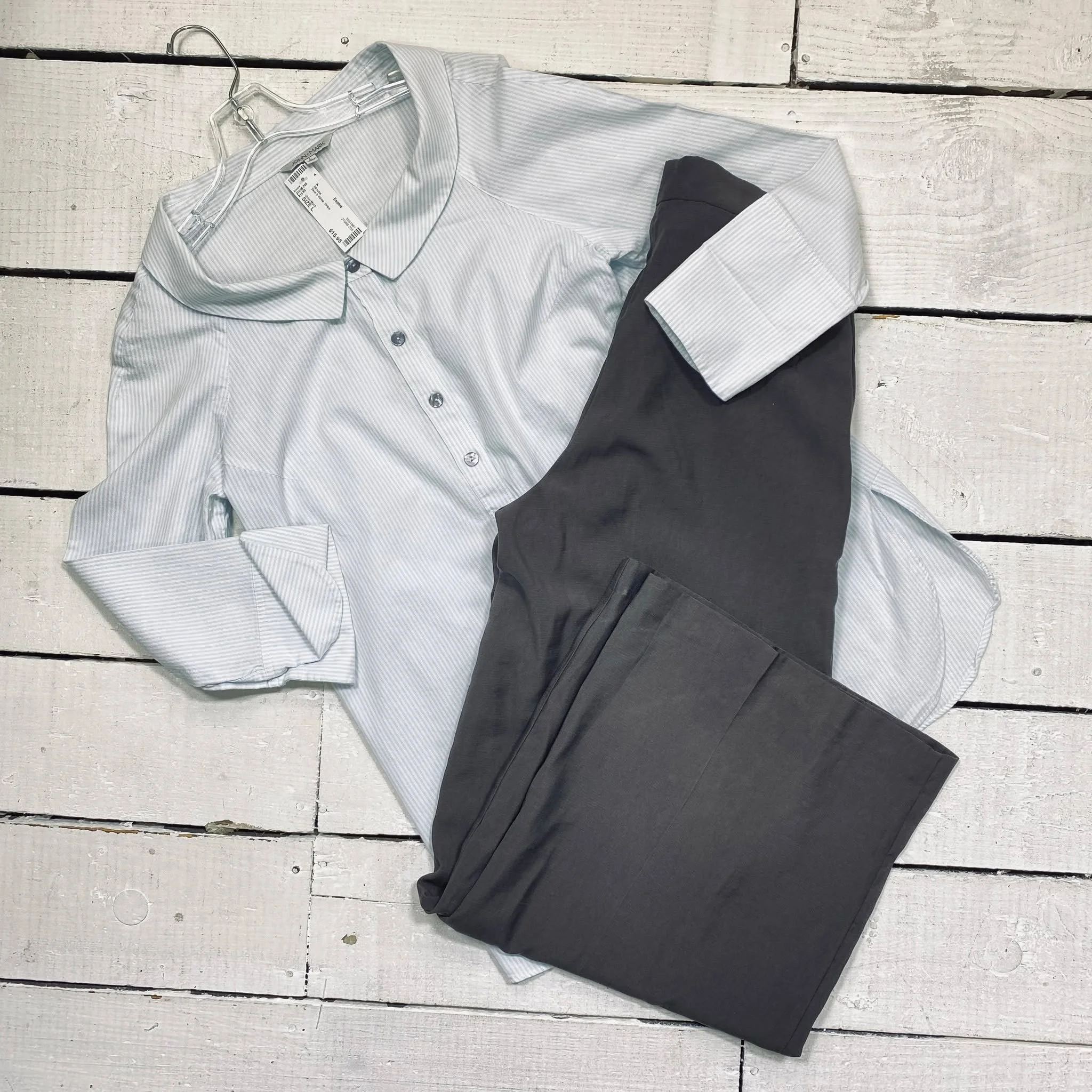 John Mark Blouse Size L, $15.95
H&amp;M Pants Size 6, $14.95