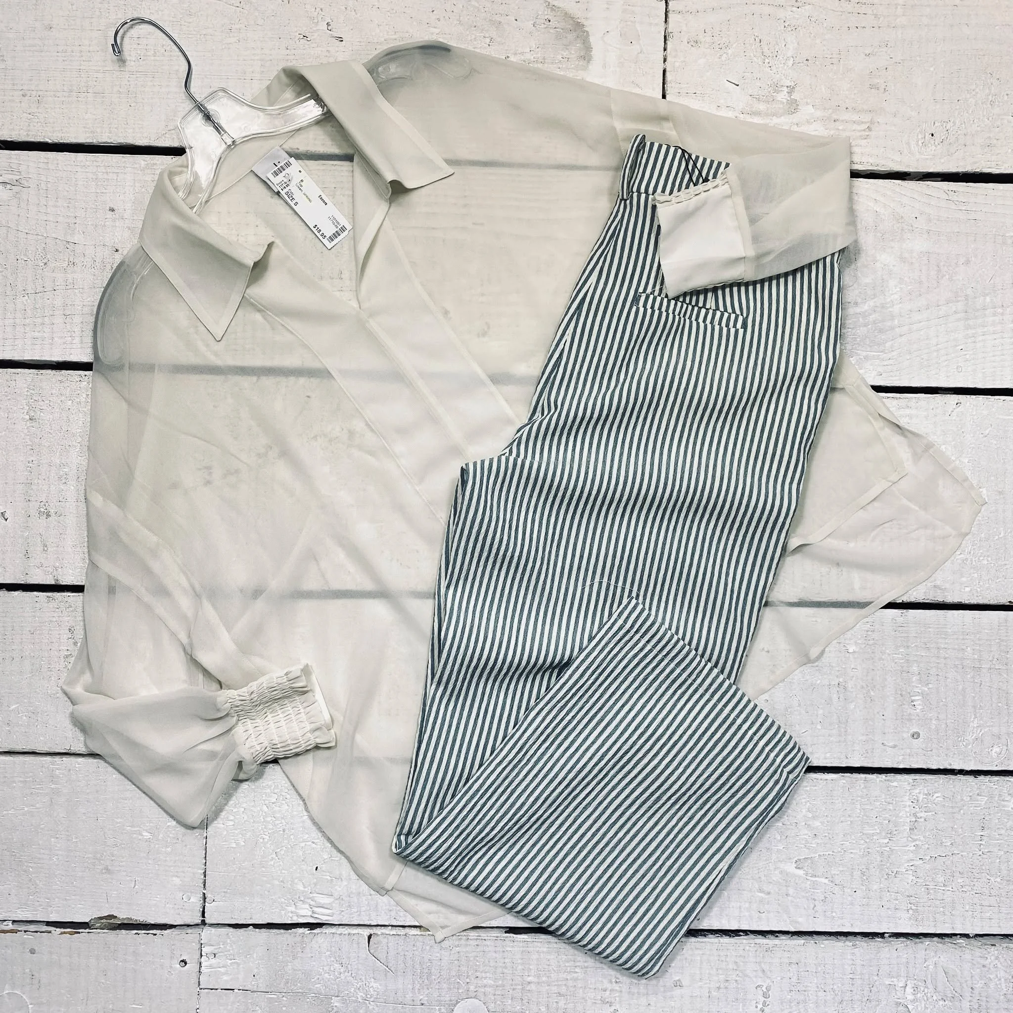 Cabi Top Size S, $18.95
Dolce Cabo Pants Size 8, $22.95