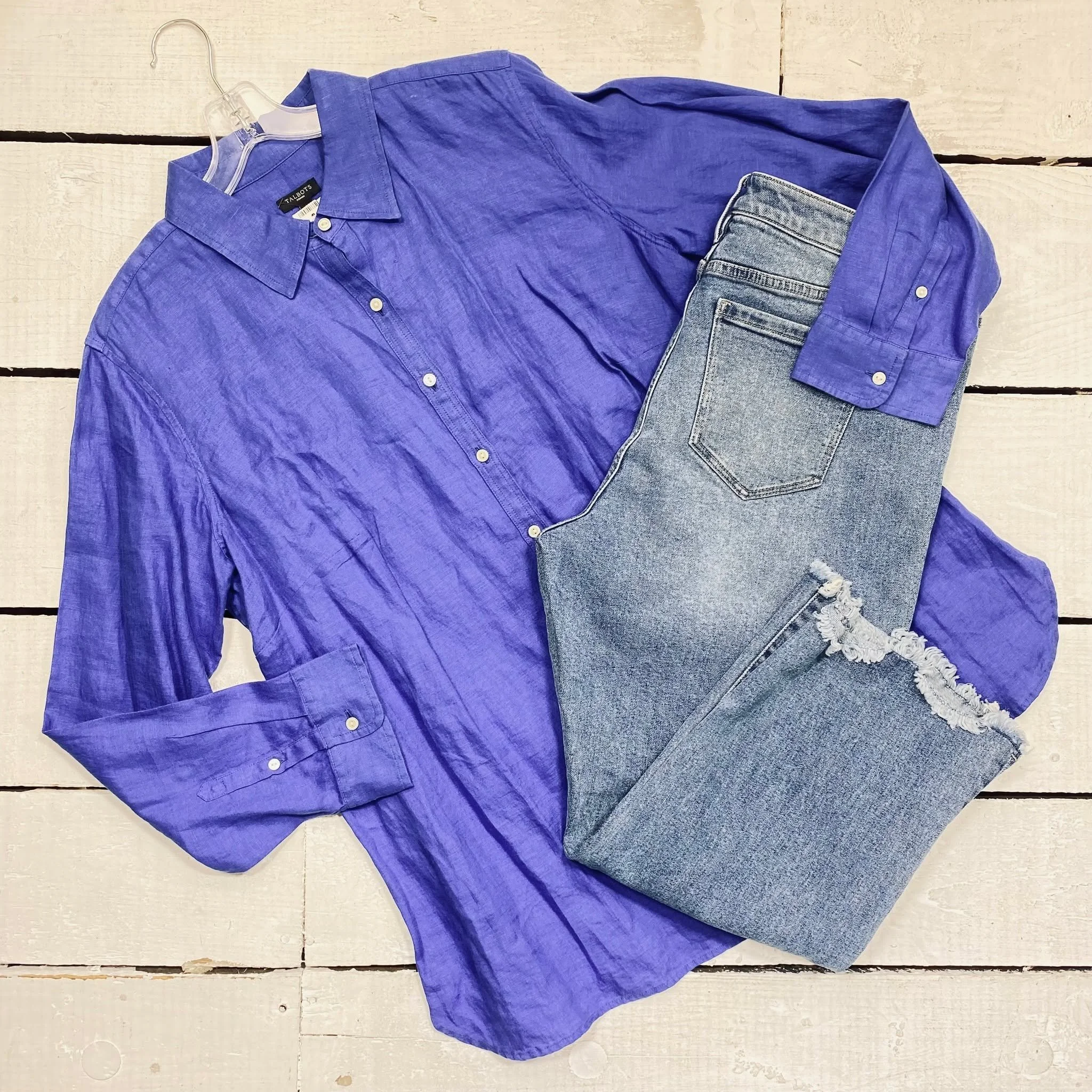 Talbots Blouse Size 1X, $20.95
Liverpool Jeans Size 14, $15.95