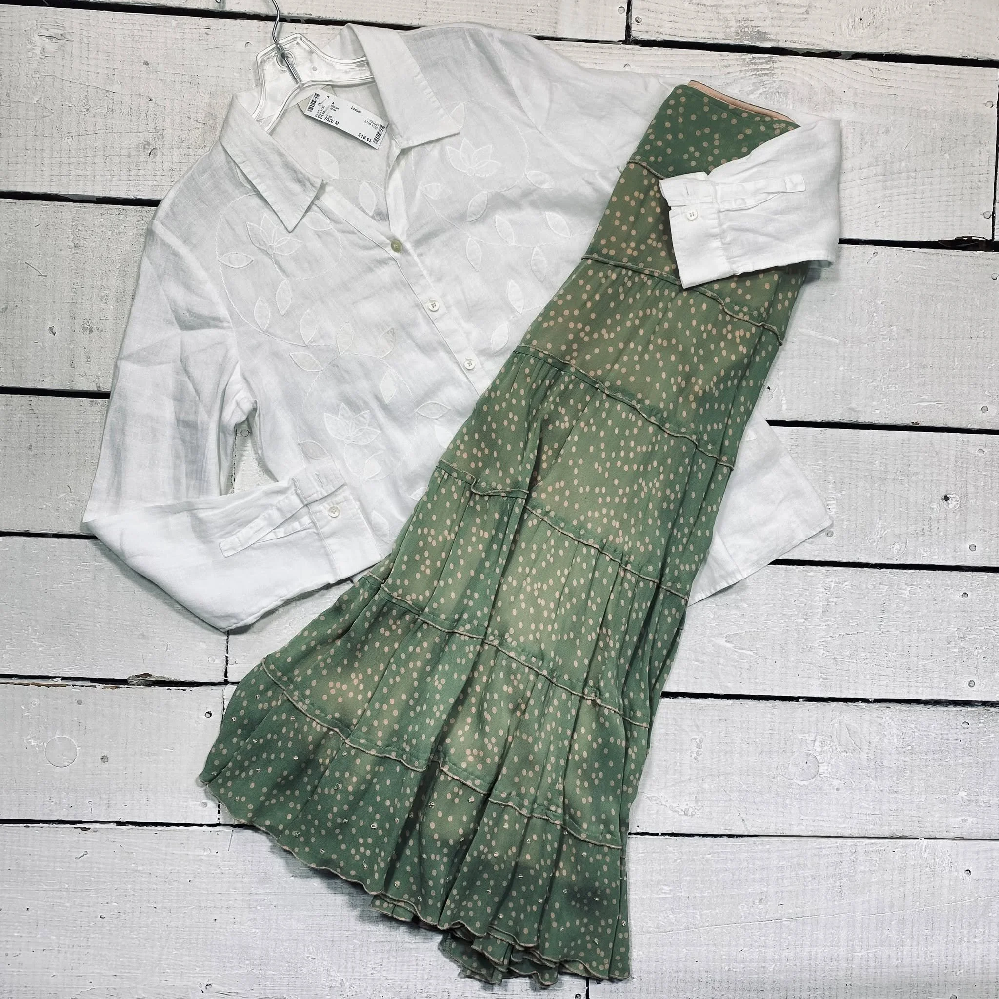 J Jill Blouse Size M, $18.95
April Cornell Skirt Size 14, $12.95