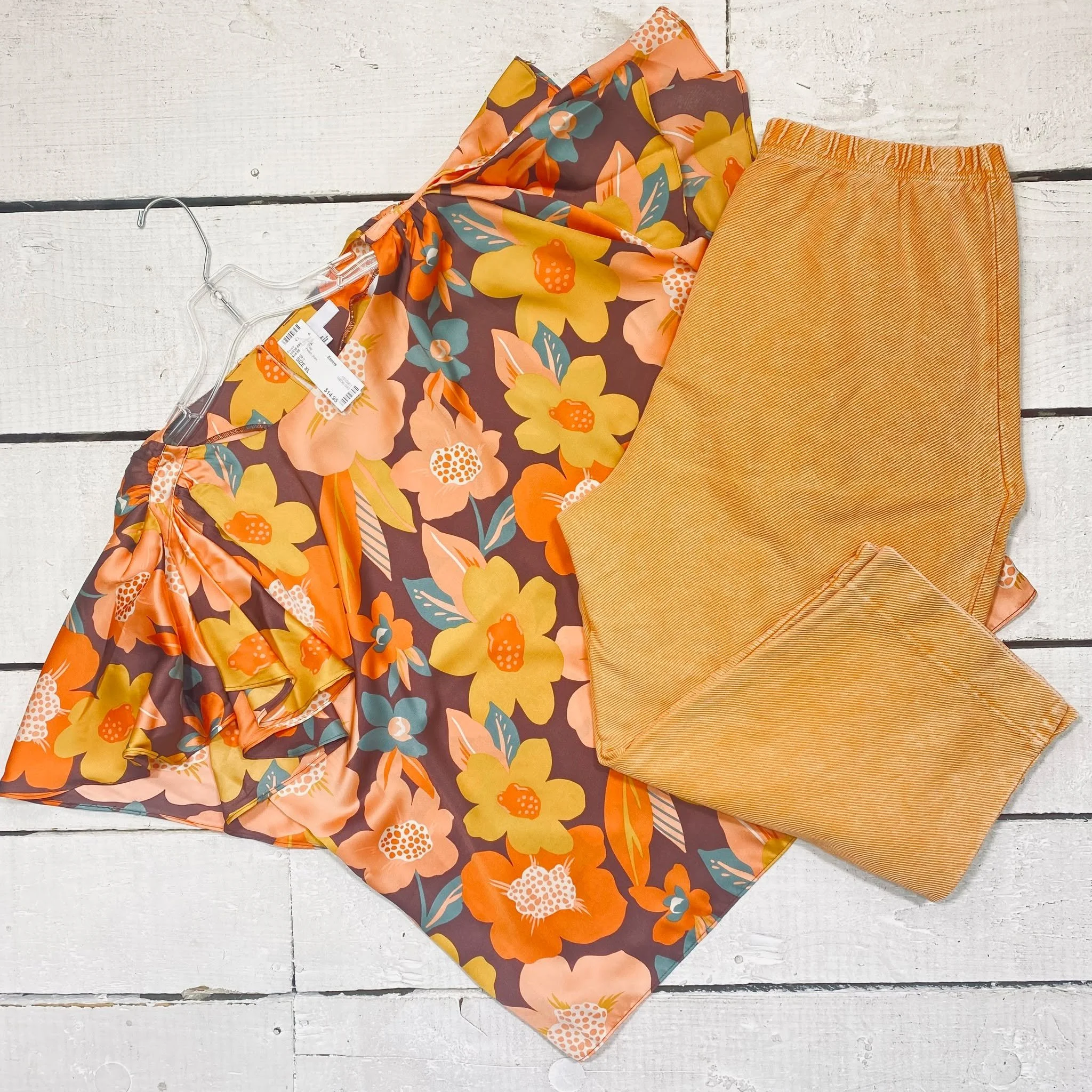 DR 2 Top Size XL, $14.95
Michael Leu Capris Size 16, $12.95