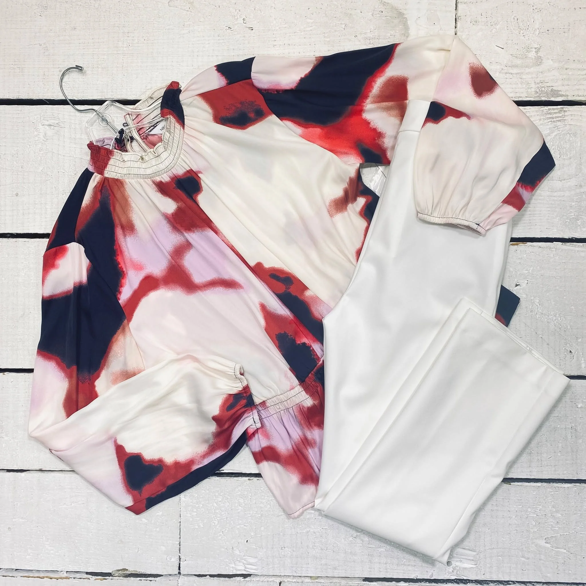 Nine West Top Size L, $15.95
Rachel Zoe Pants Size 2, $15.95