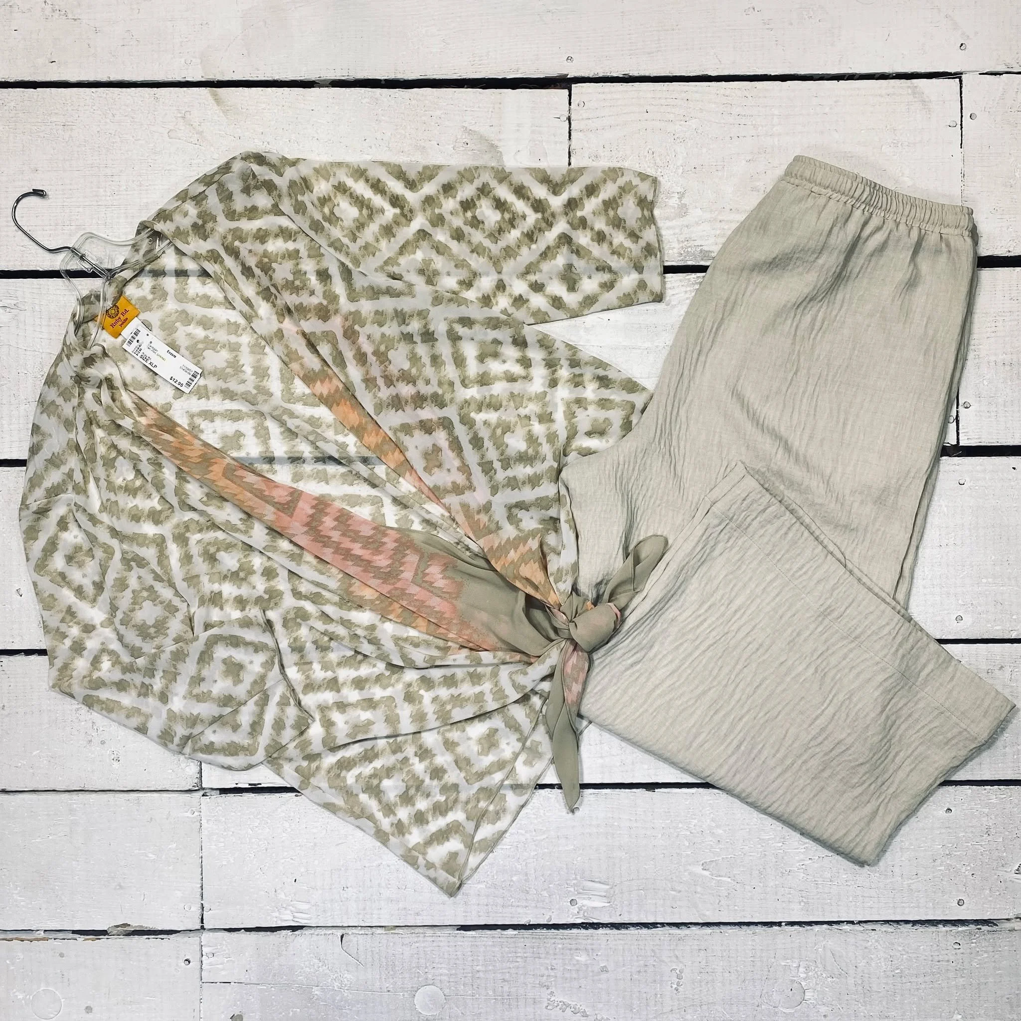 Ruby Rd Cardigan Size XLP, $12.95
Max Studio Pants Size 16, $12.95