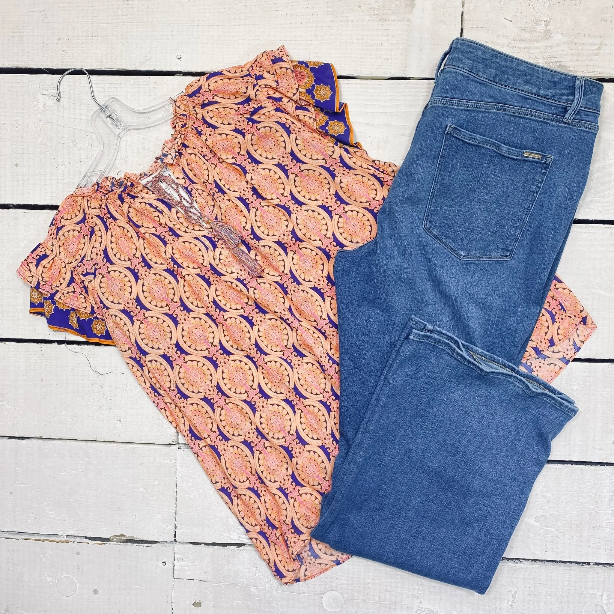 Rose &amp; Olive Top Size XL, $12.95
WHBM Jeans Size 16, $15.95