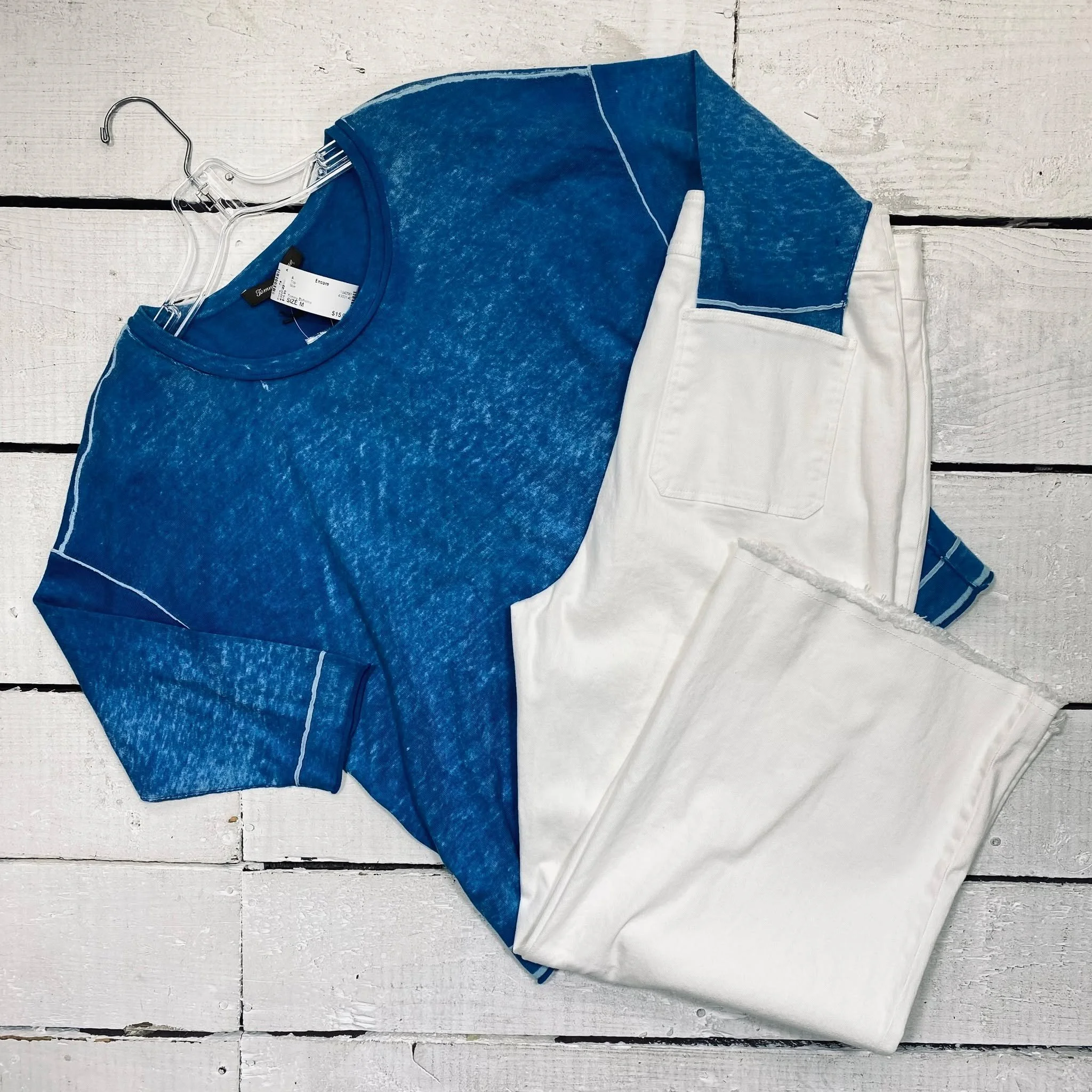 Tommy Bahama Top Size M, $15.95
Mittoshop Pants Size 14, $15.95