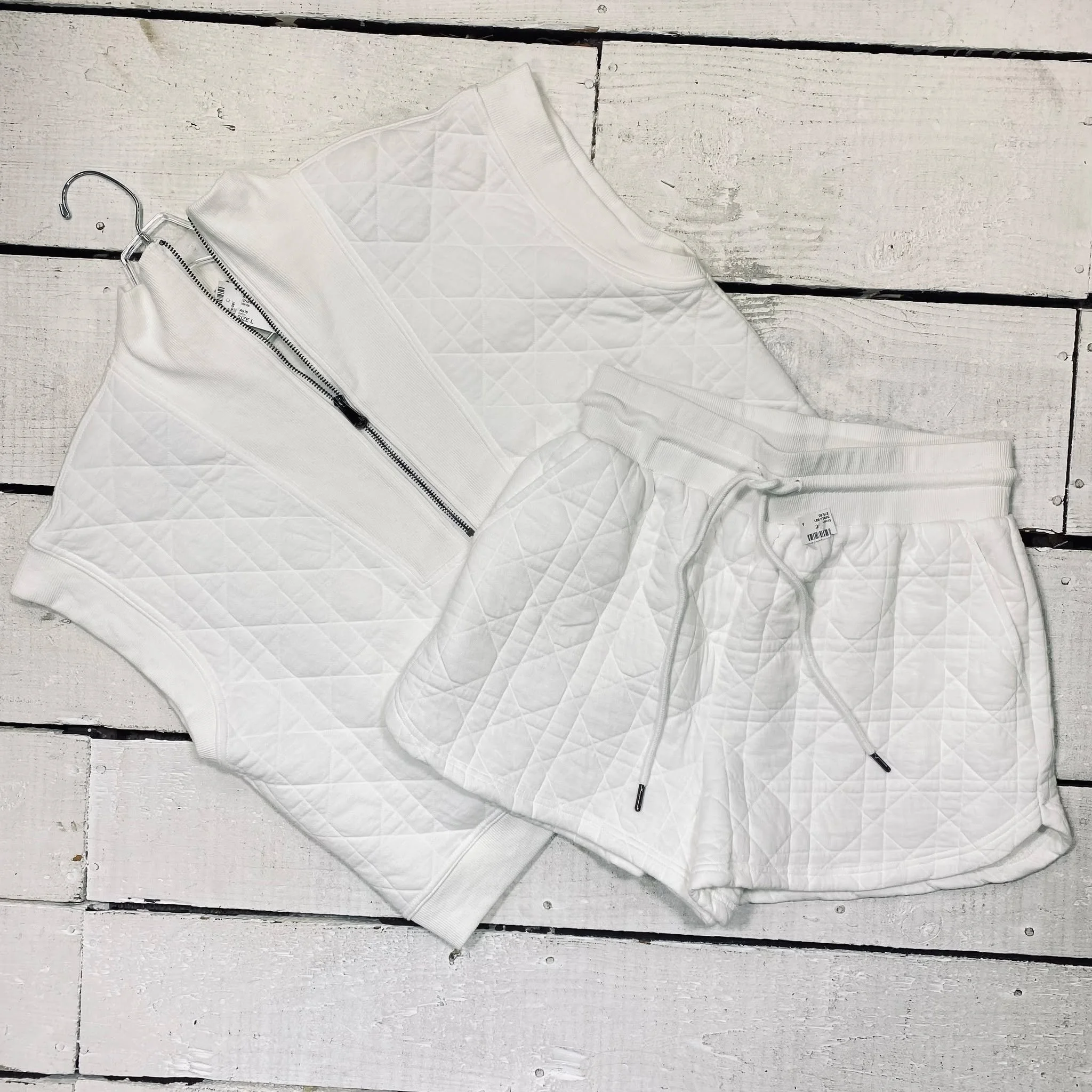 Intro Shorts Set Size L, $15.95