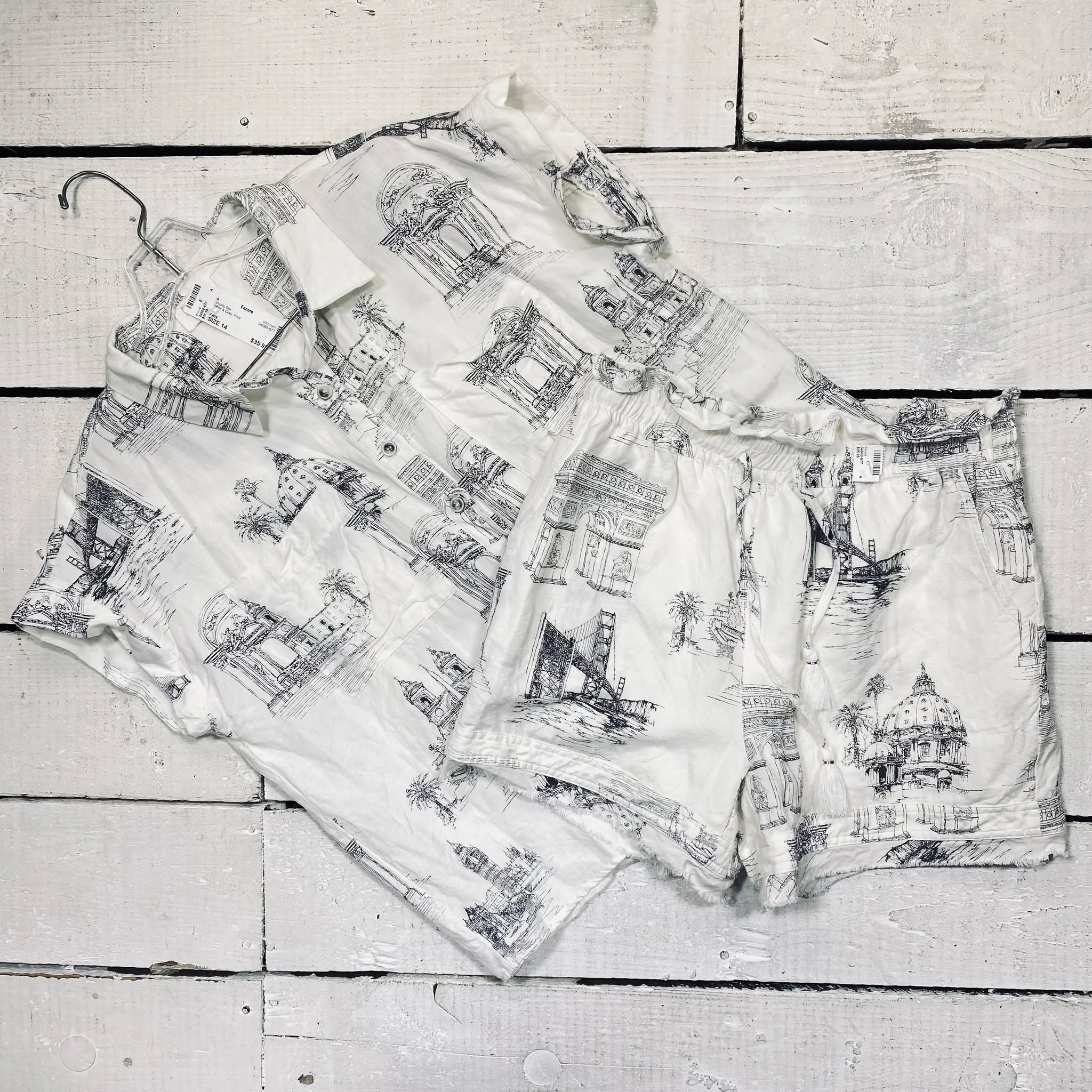 FATE Shorts Set Size 14, $35.95