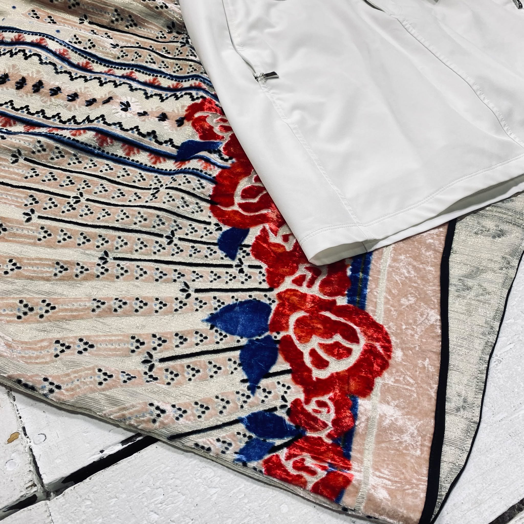 MOULINETTE SOEURS Top Size L, $18.95
Jofit Exercise Skort Size S, $12.95