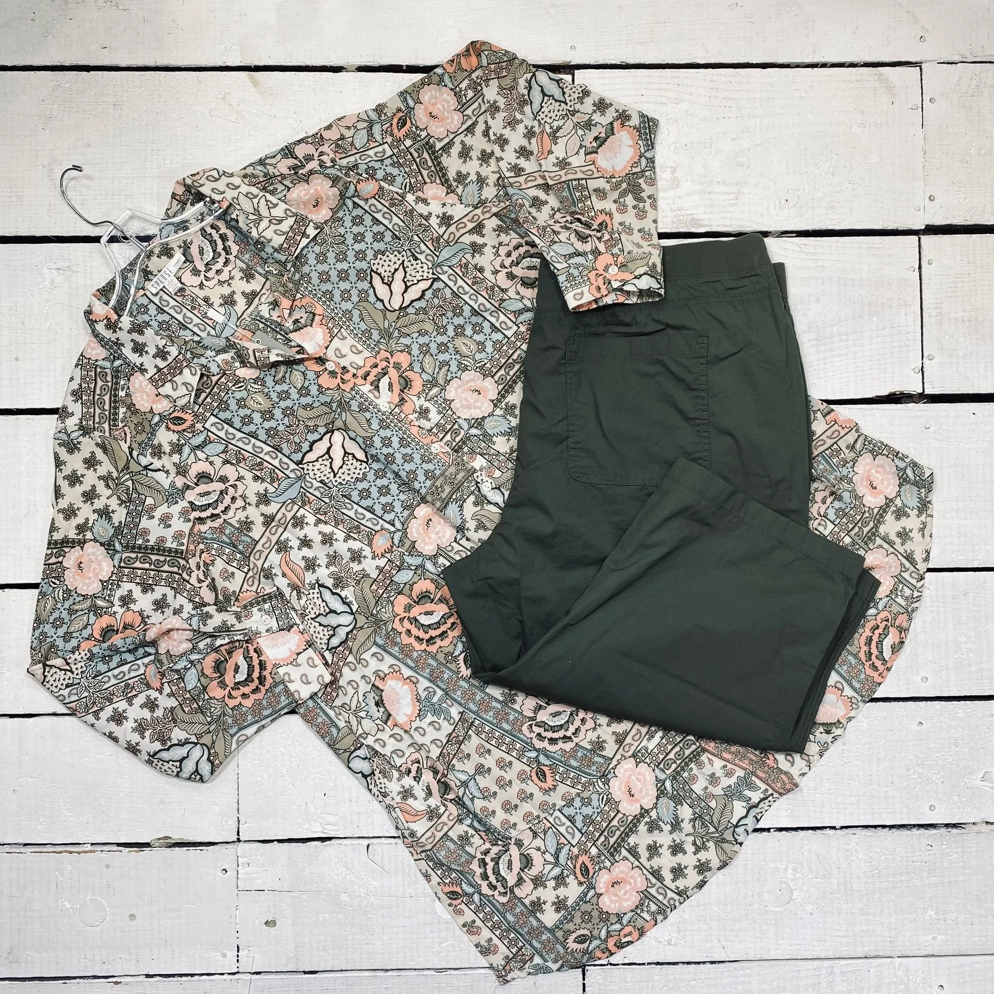 Spense Blouse Size 2X, $15.95
St. John's Bay Capris Size 20, $14.95