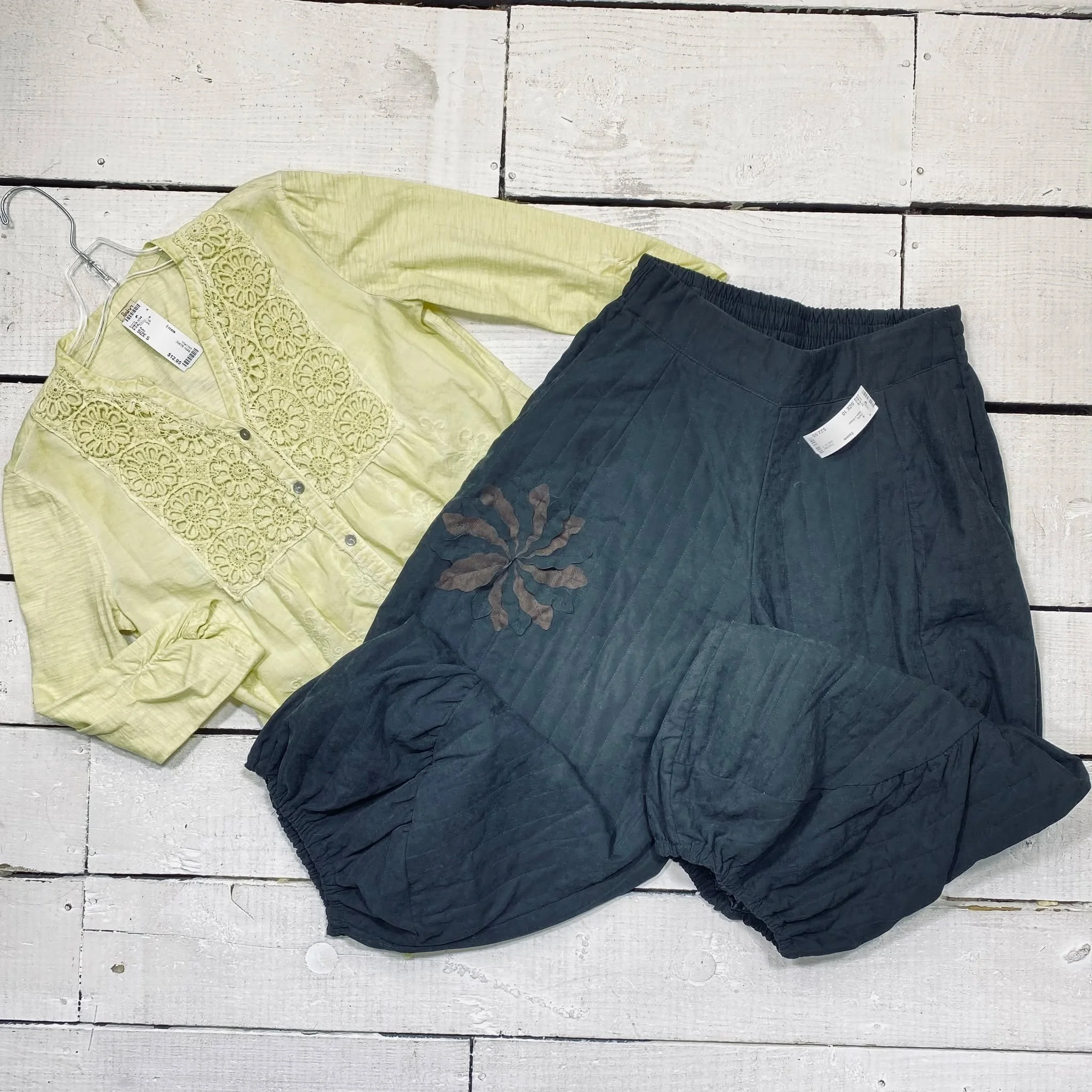 Reba Top Size S, $12.95
Pants Size 10, $22.95