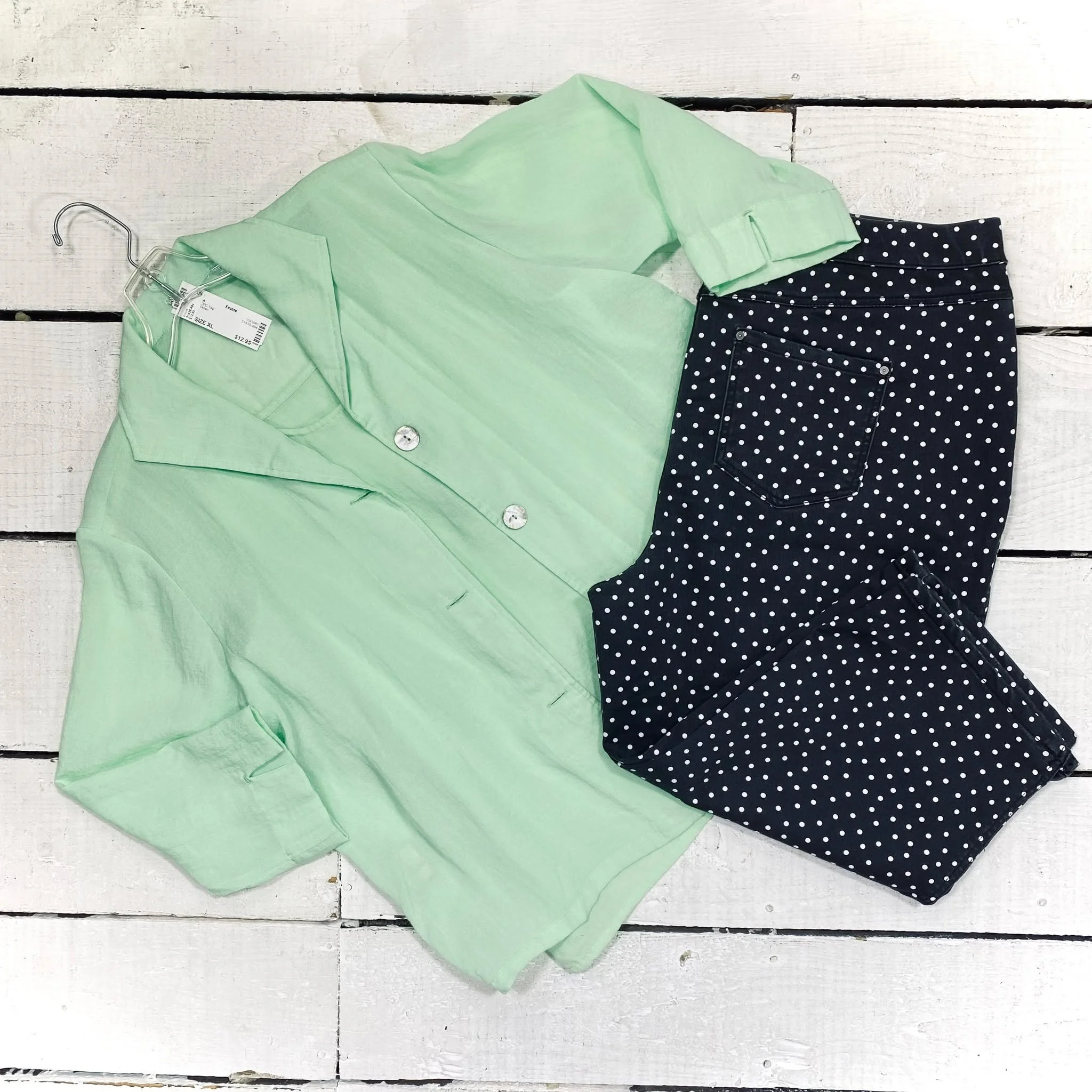 2PC Top Size XL, $12.95
Intro Capris Size 16, $10.95