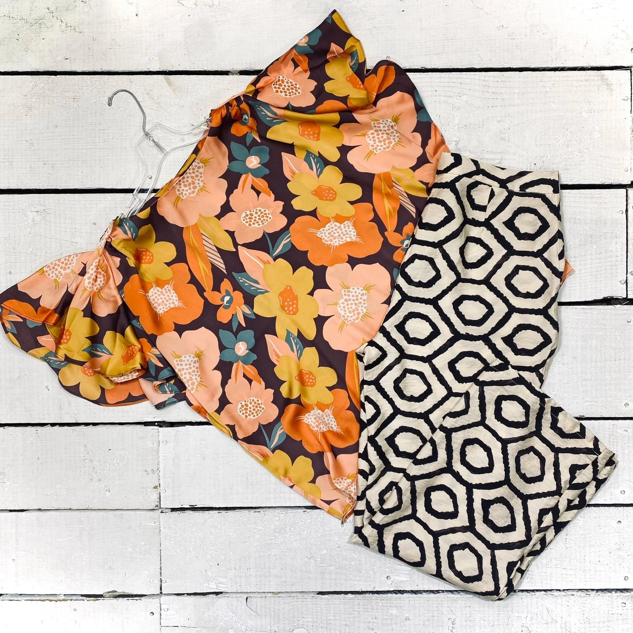 DR 2 Top Size XL, $14.95
Sincerely Jules Pants Size 16, $14.95
