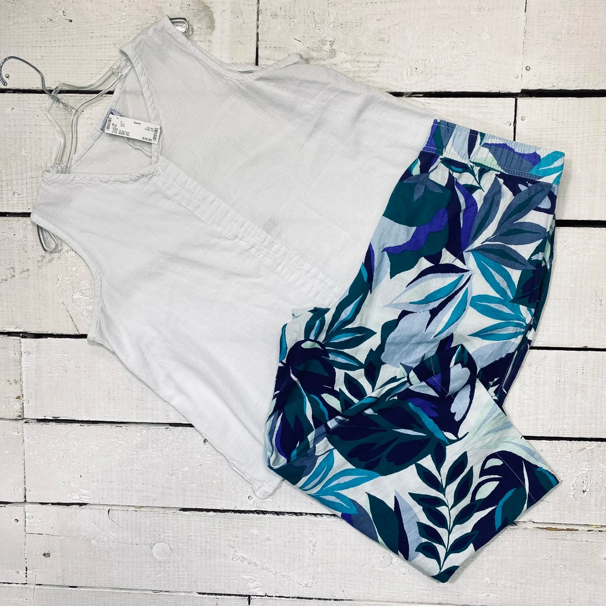 Oh My Gauze Shell Size XL, $10.95
C &amp; C California Pants Size 16, $14.95