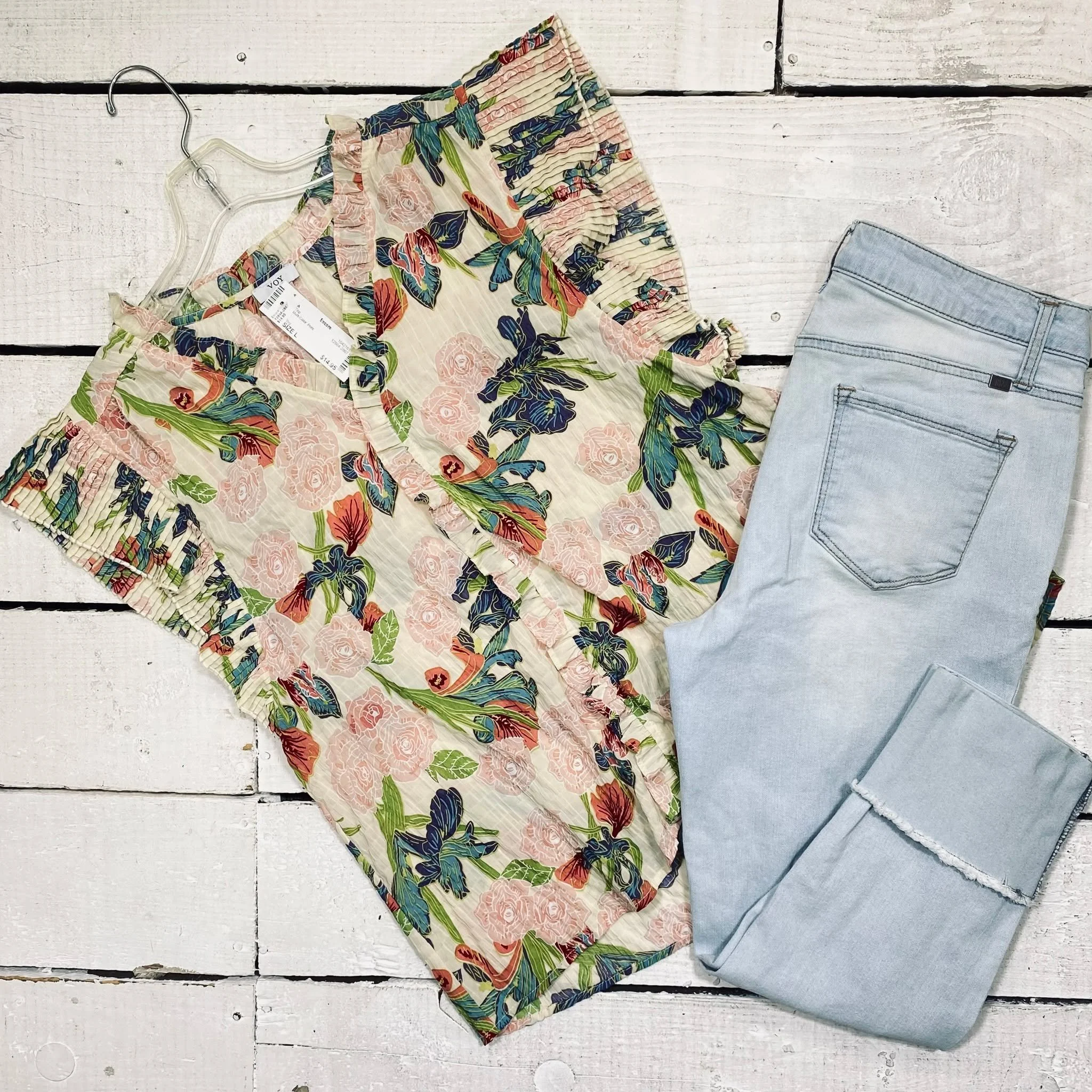 Voy Top Size L, $14.95
1822 Denim Capris Size 14, $14.95