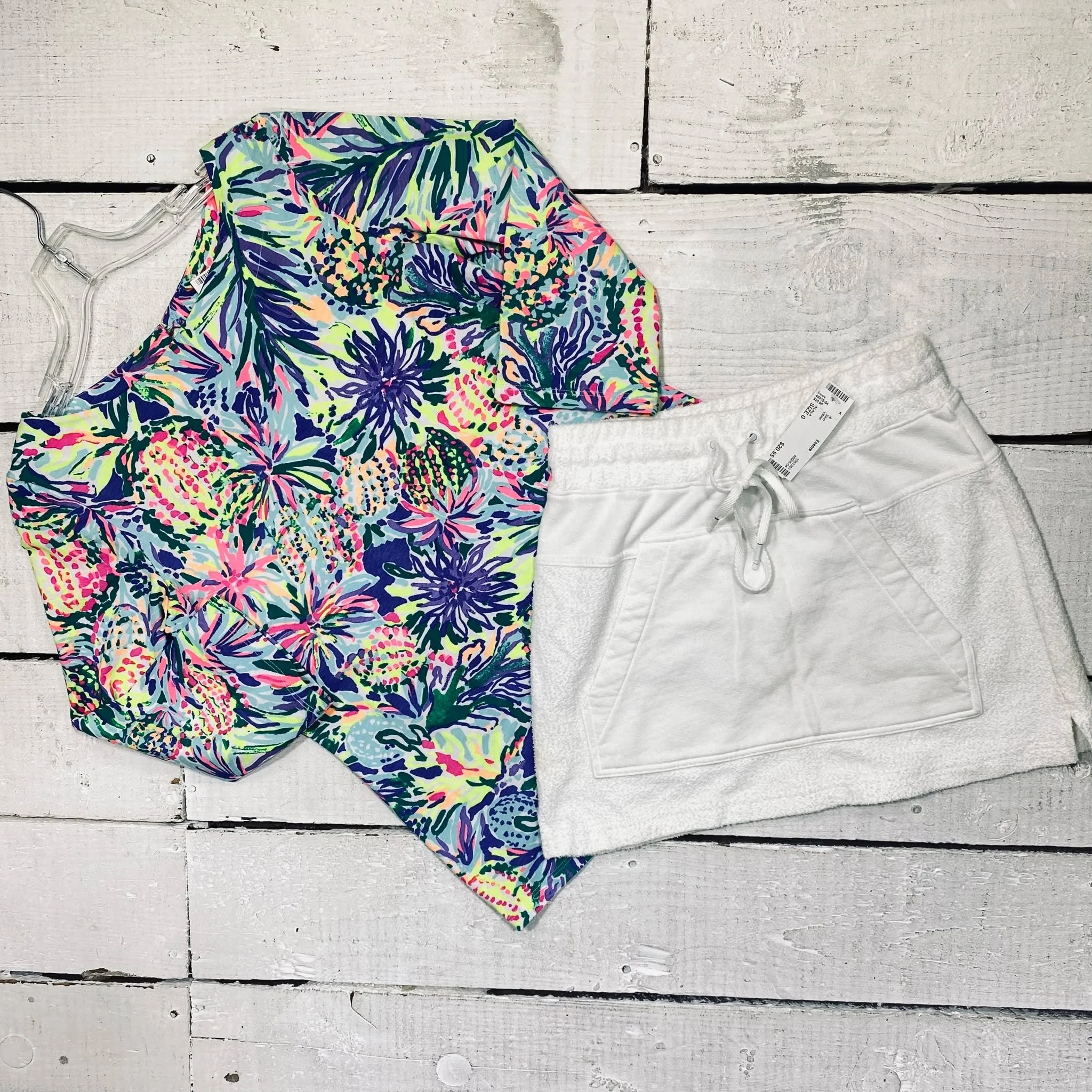 Lilly Pulitzer Top Size S, $25.95
ALALA Skirt Size 0, $20.95