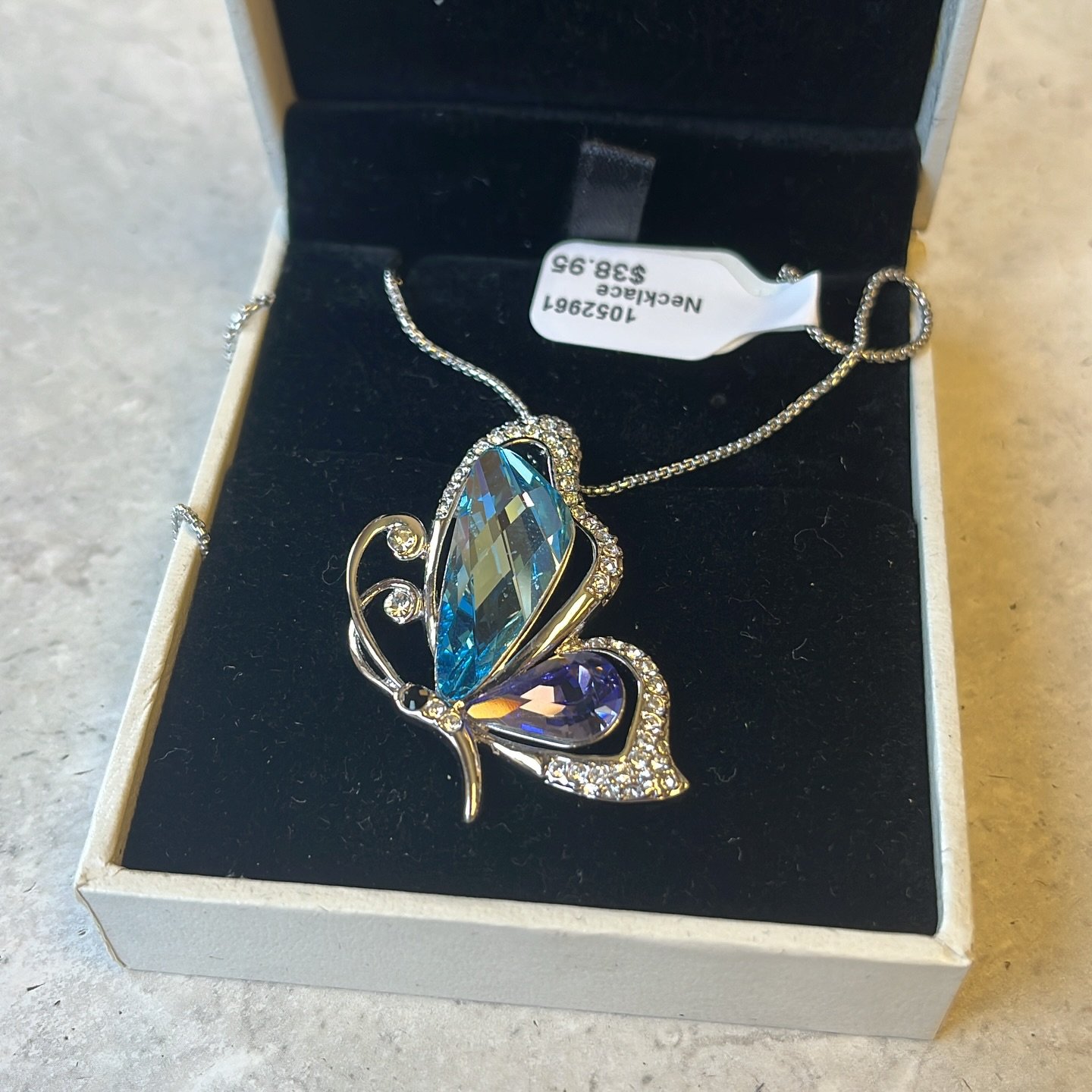How pretty!!!!😍 Butterfly necklace with Swarovski crystals only $38.95! 🦋