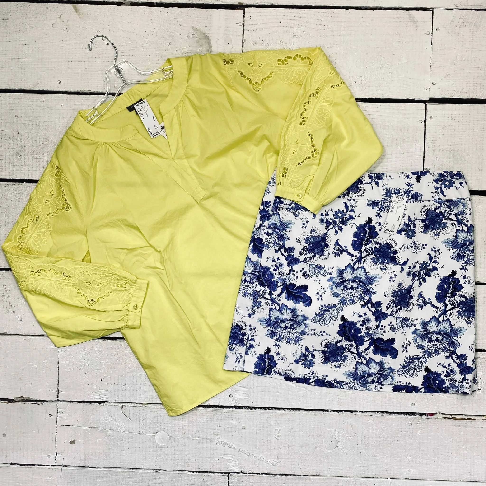 Talbots Top Size 2X, $18.95
Coconut Row Skirt Size 12, $14.95