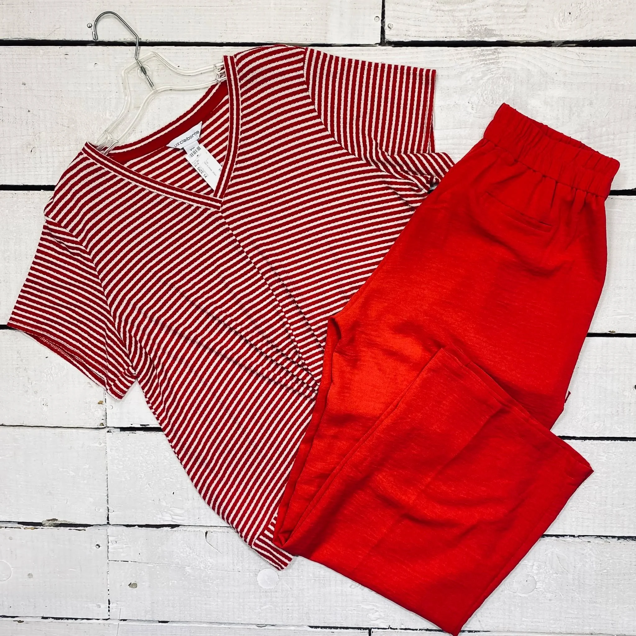 Liz Claiborne Top Size 1X, $8.55
Pants Size 14, $12.95