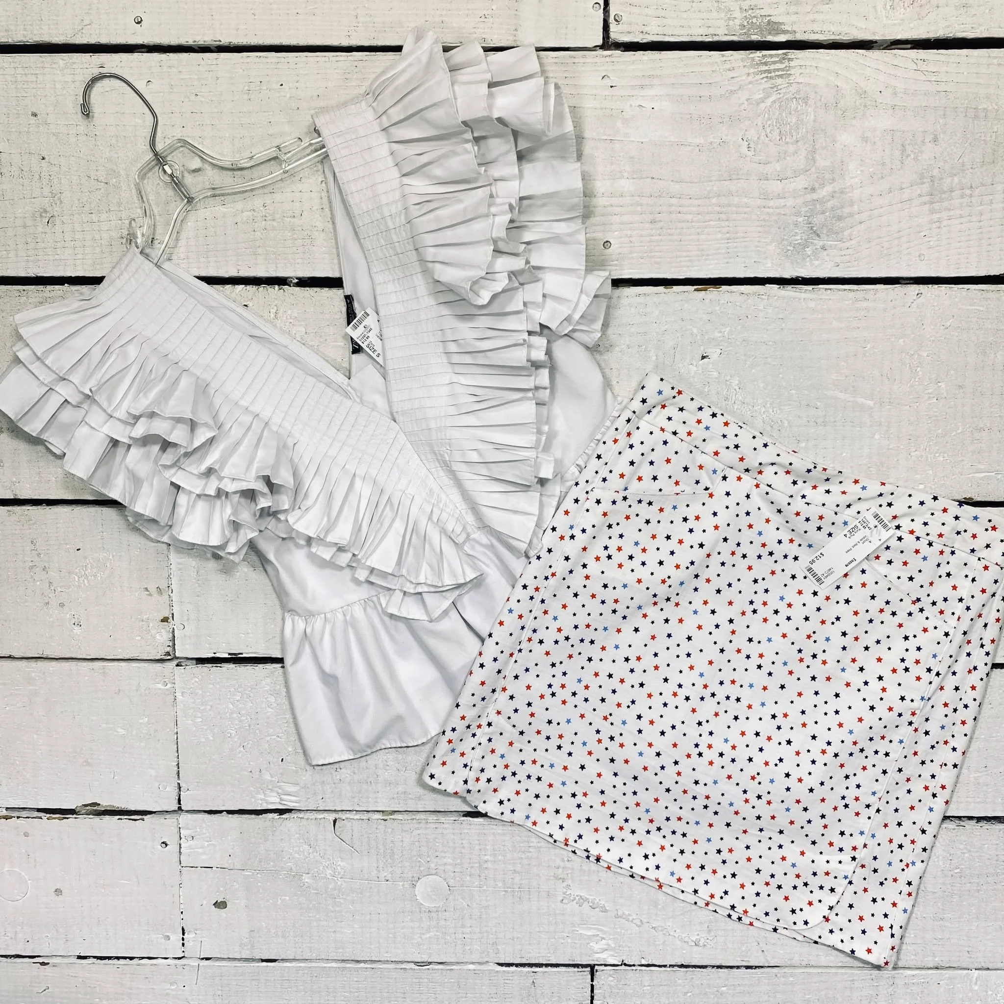 Zara Top Size S, $12.95
Kate Park Skort Size 4, $12.95