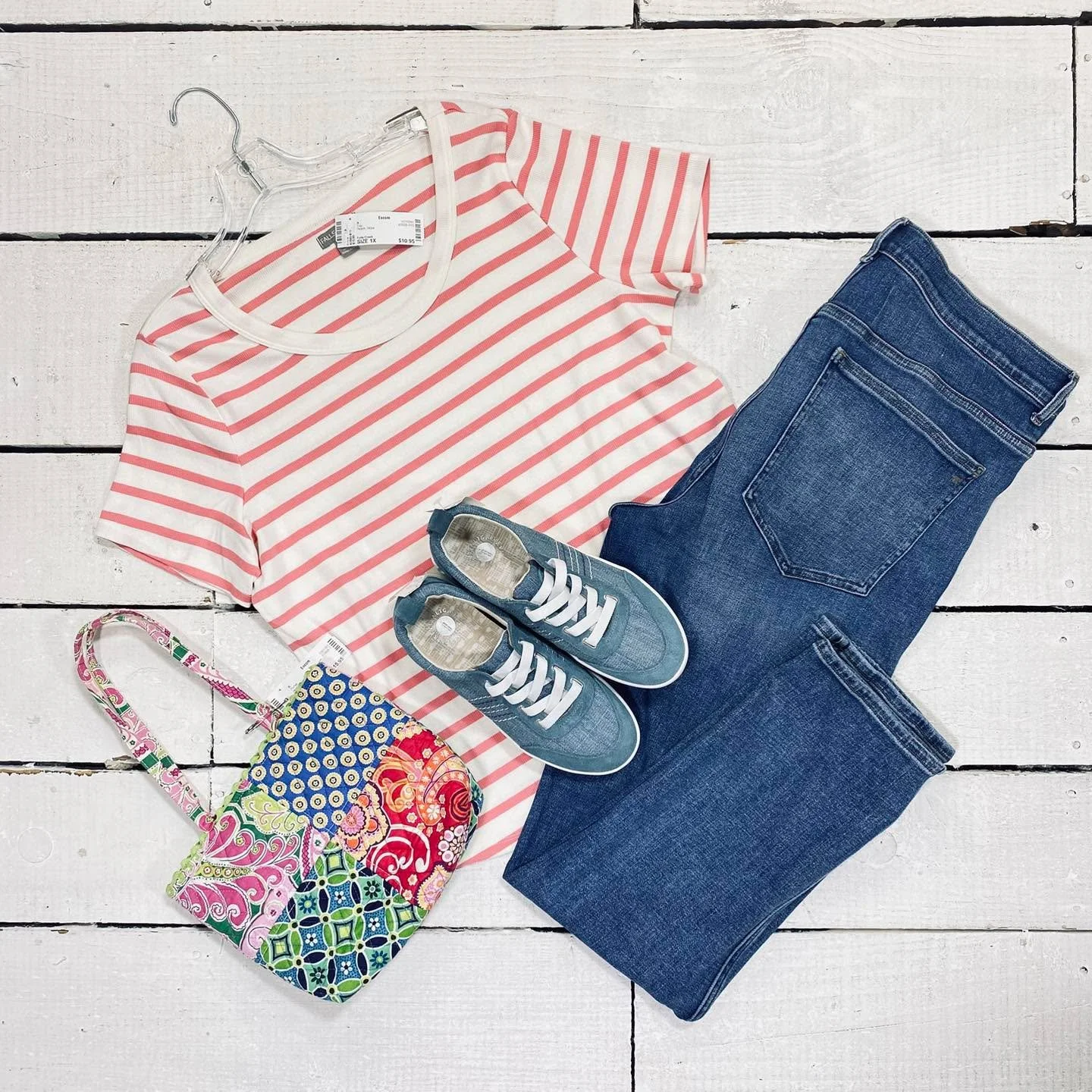 Falls Creek Top Size 1X, $10.95
Madewell Jeans Size 12, $16.99
Revitalign Flats Size 7.5, $34.95
Vera Bradley Purse, $15.95
