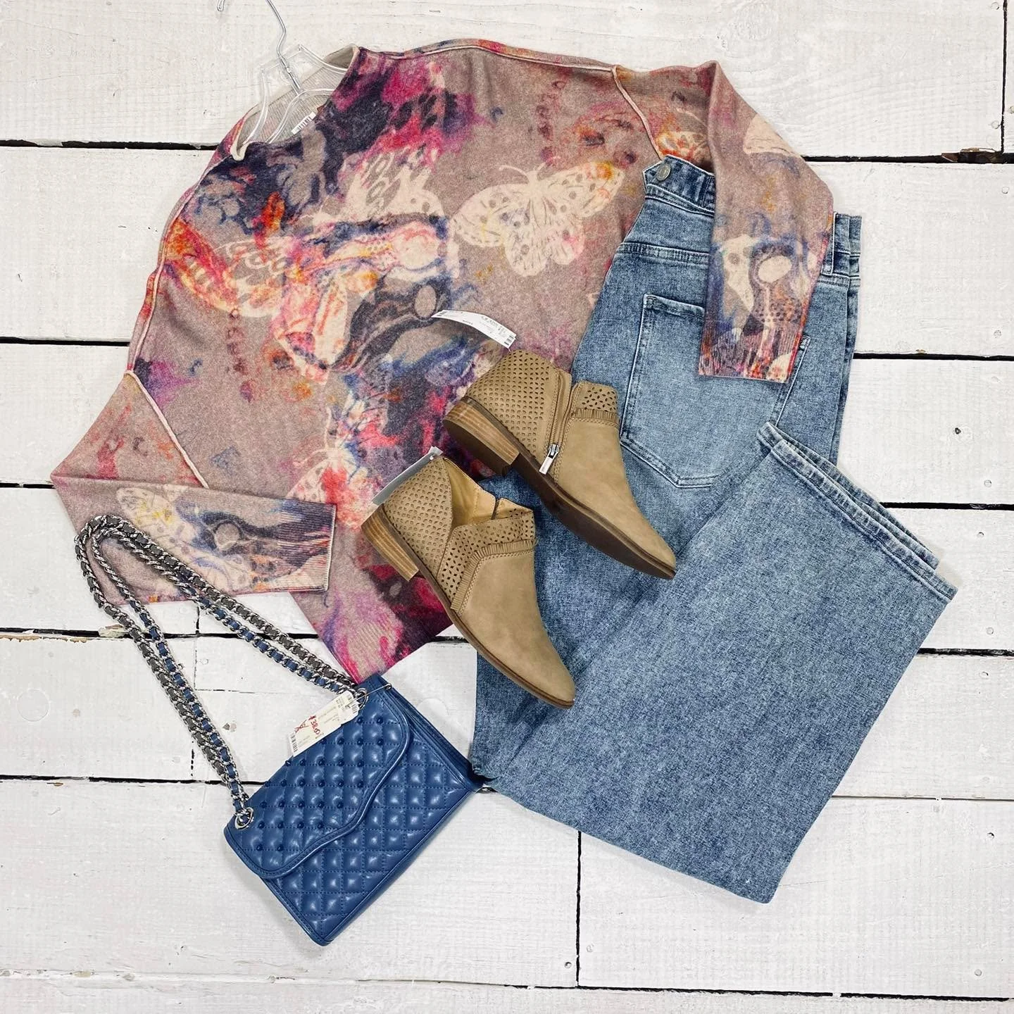 Pilcro Top Size XS, $20.95
Blue Artemis Jeans Size 12, $15.95
Lucky Brand Flats Size 8.5, $19.99
Rebecca Minkoff Purse, was $47.95, now $38.00
