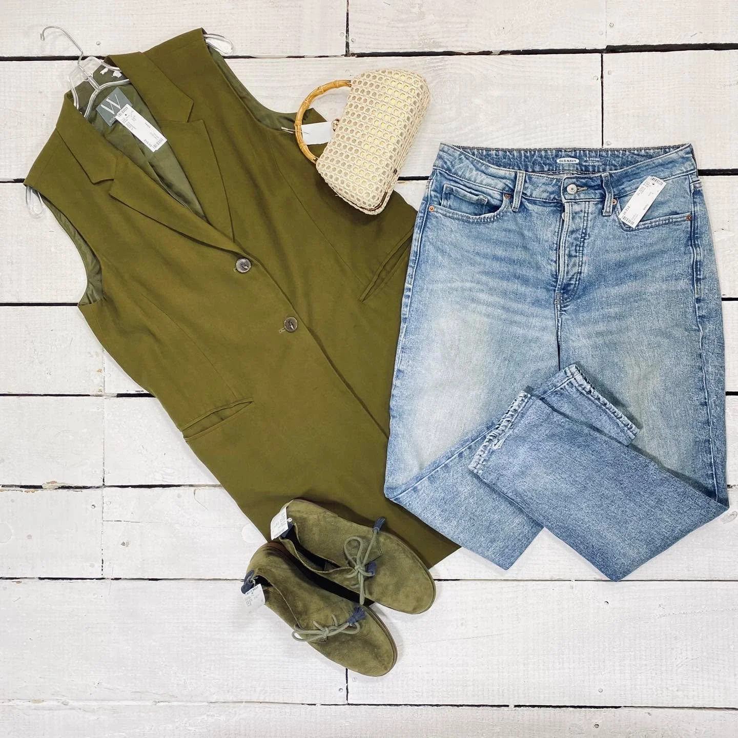 Worthington Tunic Size L, $19.99
Old Navy Jeans Size 10, $12.95
Hush Puppies Flats Size 10, $27.99
Evening Bag, $14.99