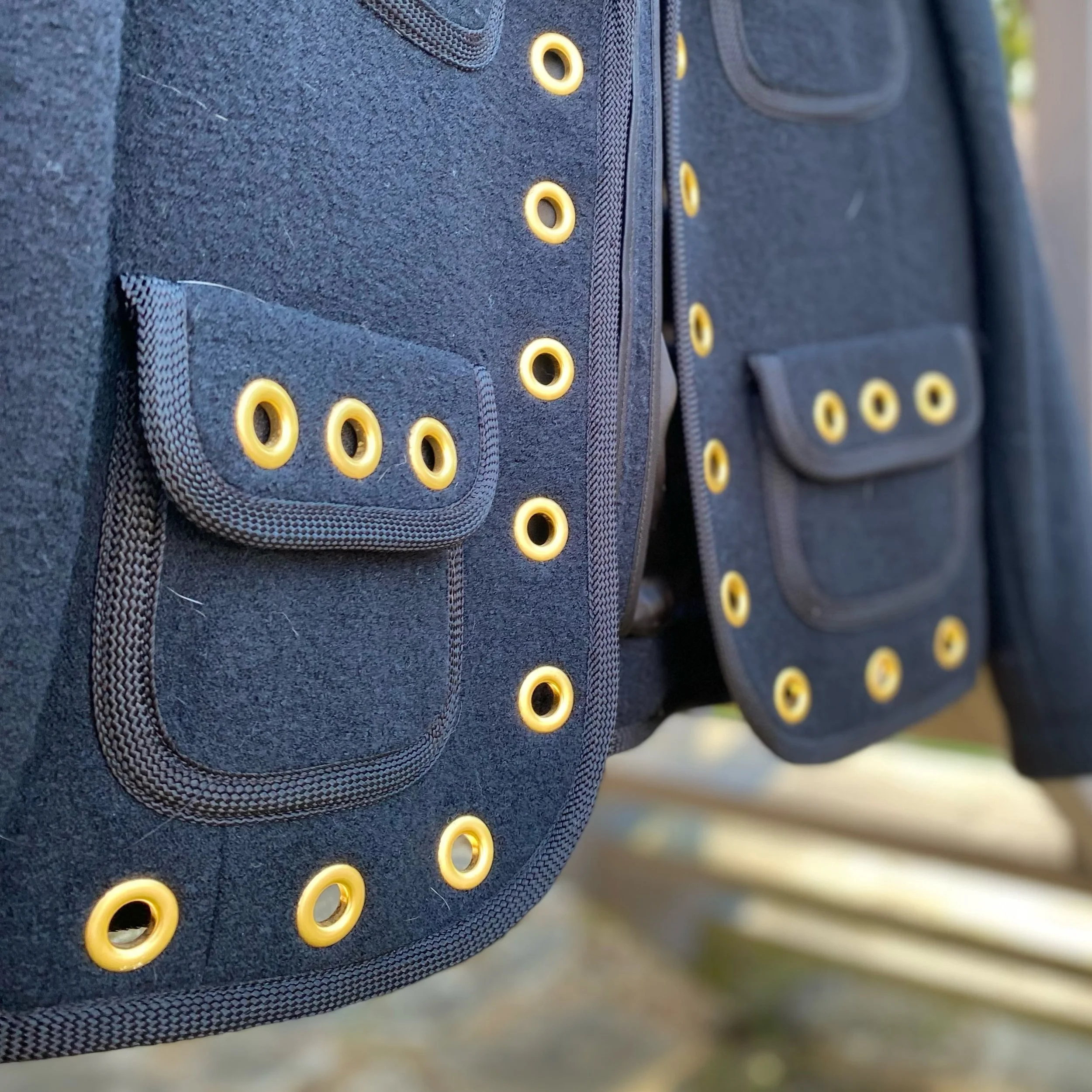 Perfect structured jacket for work to look glamorous ✨ By Adrienne Vittadini at a size S, this wool piece with matte gold hardware is so unique! ⭐️ Only $22.99! 🖤