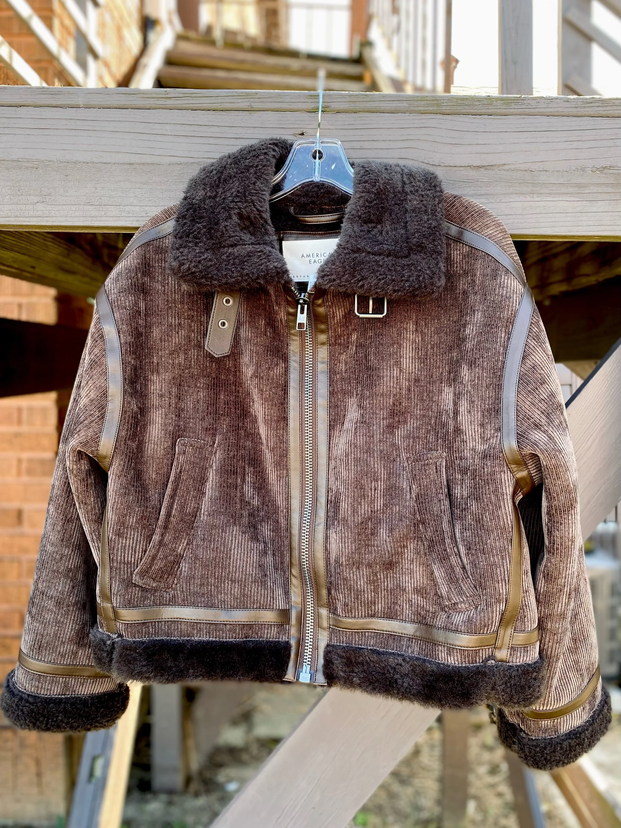 No live? No problem! Alexia is here to heal that shopping hole in our hearts this week! 🤗

Here&rsquo;s a few cutie patootie pieces that came in this week! 💖

1 American Eagle Jacket Size S, $30.99
2 Champion Top Size L, $22.99
3 POL Top Size S/M, 