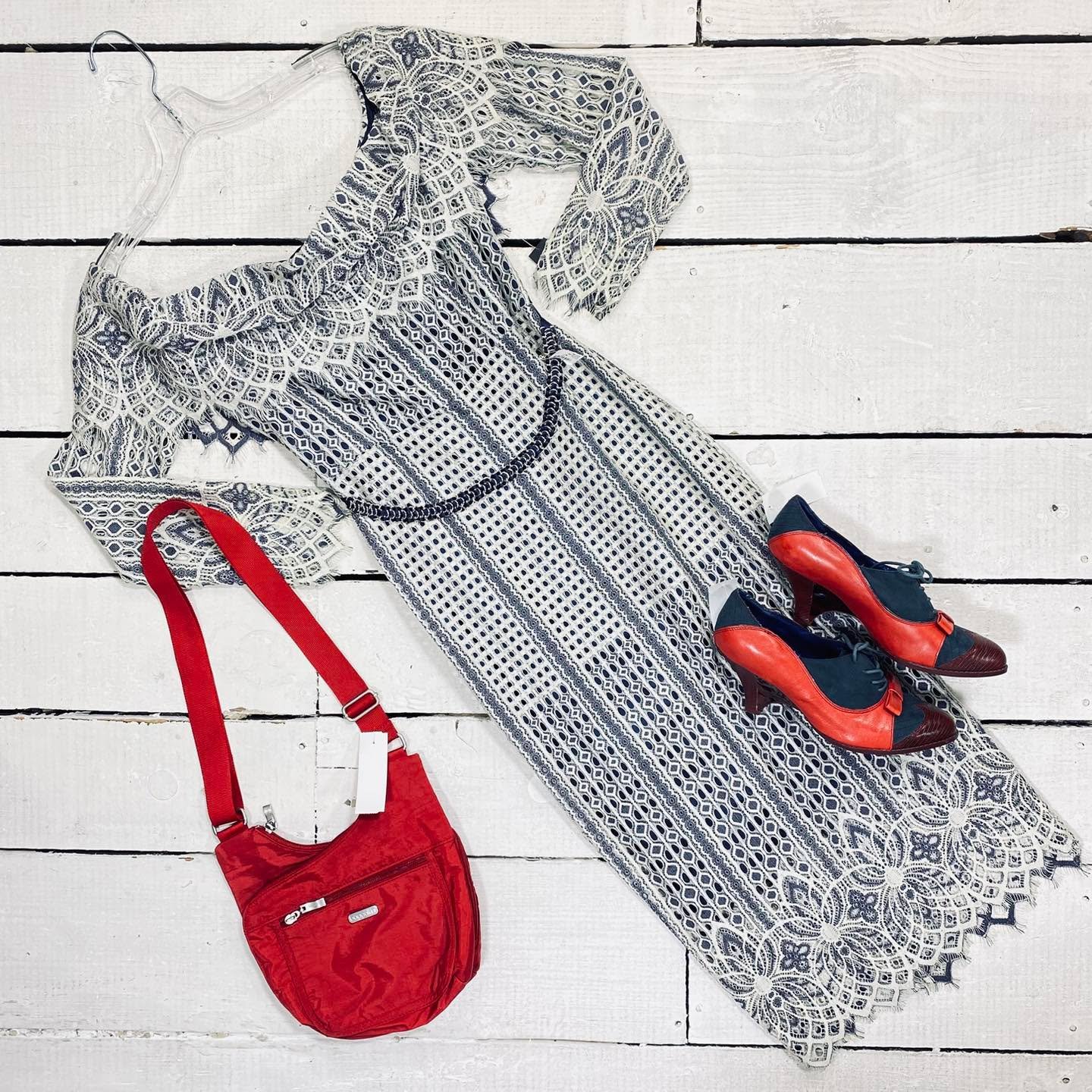 Venus Dress Size 6, $22.99
Poetic License Pumps Size 8, $40.99
Baggallini Crossbody, $22.99