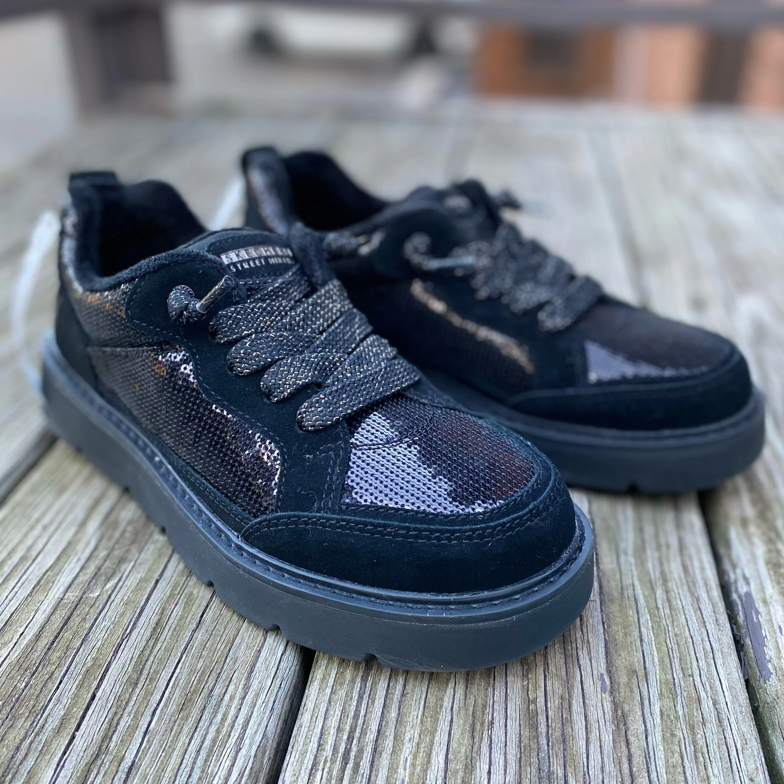 Sequin Skechers! 🤩 At a size 8.5, these platform sneakers give you a little extra pizazz, only $32.99! 💖