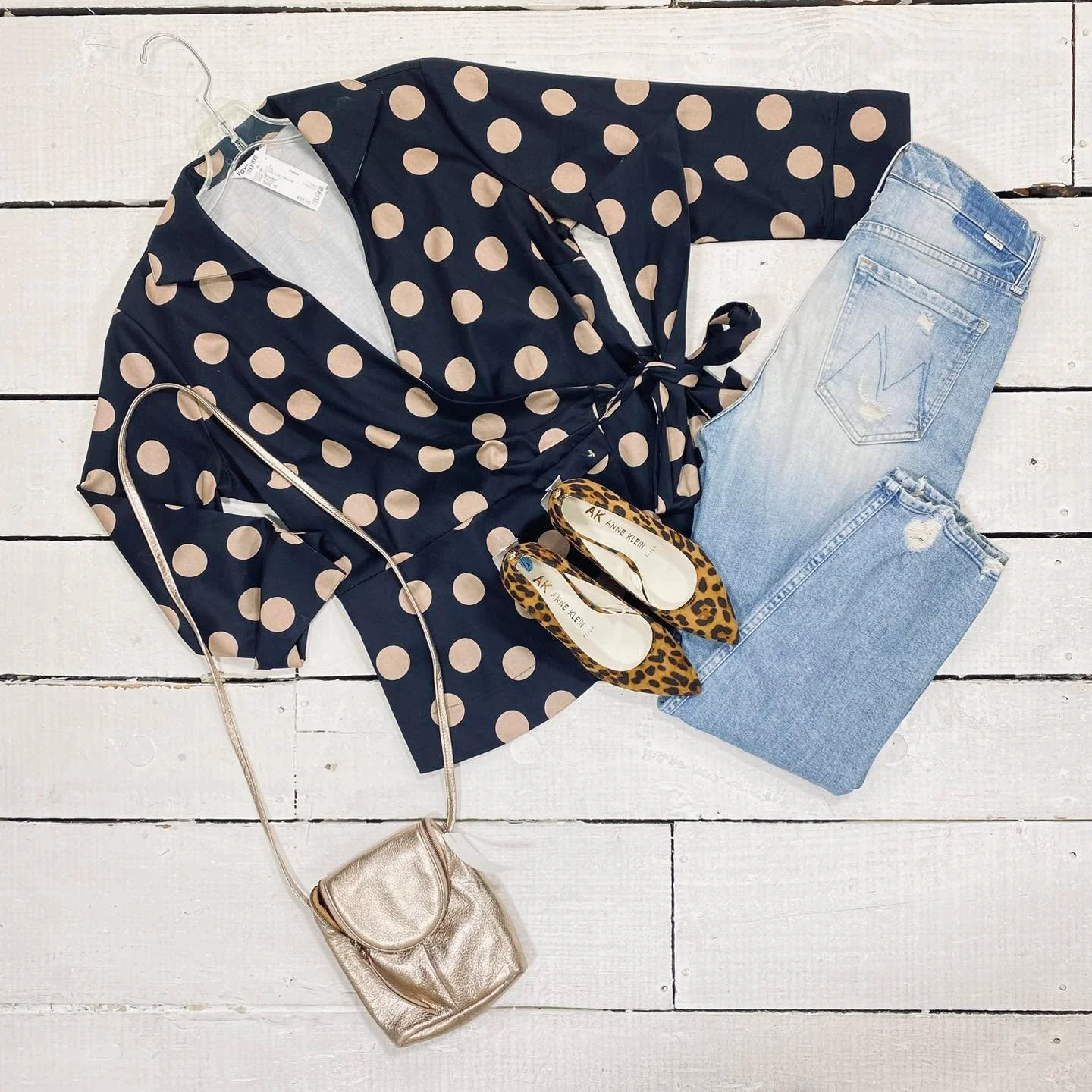 Foxcroft Top Size M, $38.99
Mother Jeans Size 5, $62.99
Hobo Crossbody, $38.99
Anne Klein Pumps Size 6.5, $15.99