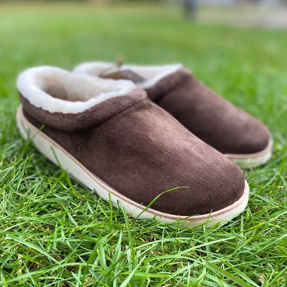 Olu Kai slip on slides, what we were all looking for!! 😍

These NWT cuties are a size 7 and we&rsquo;re $130 NEW, but you know we have deals at Encore, so how about just $68.99! 🤎