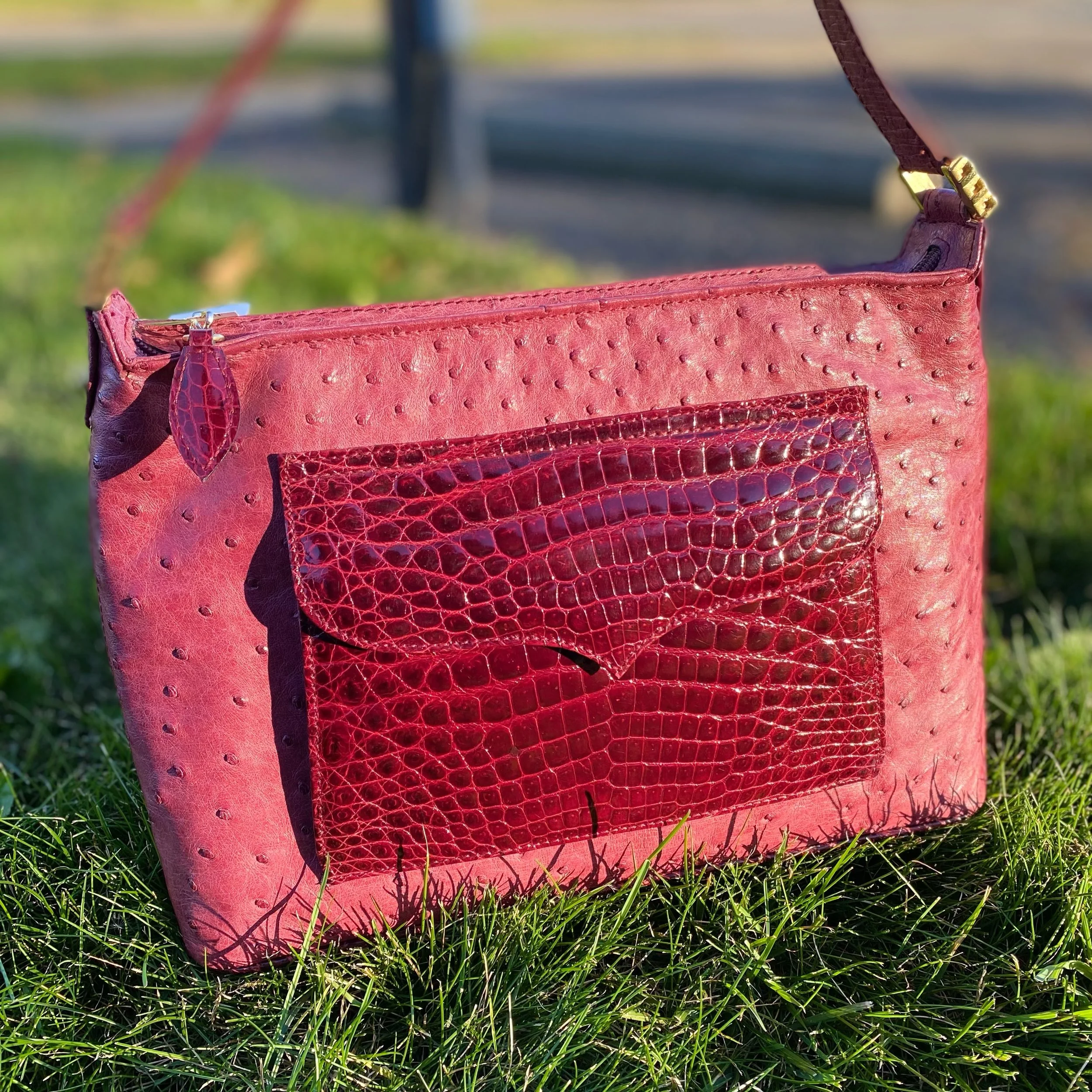 The time has come for a designer purse sale! ✨ Come get your favorite brands at UNBELIEVABLE prices! ❤️

1 Lana of London Purse, was $94.95 now $20!
2 Patricia Nash Purse, was $65.99, now $20!
3 Rebecca Minkoff Purse, was $47.95 now $20!
4 Michael Ko