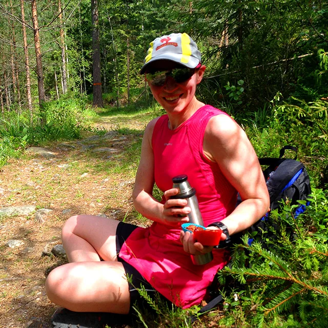 Första fikan - kaffe och jordnötssmörs-muffins!