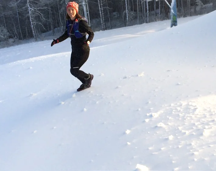 Så här glad blir man när man får springa fort utför!