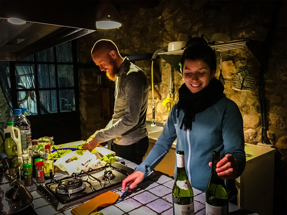 Vår egen kock Audrey lagade fantastisk vegetarisk mat åt oss, men ibland pysslade vi lite själva i köket. 
