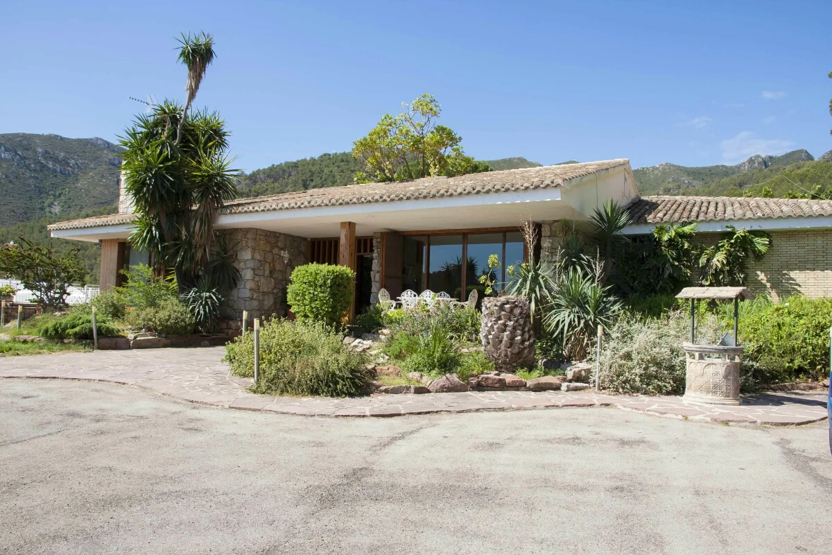Villa01.jpg