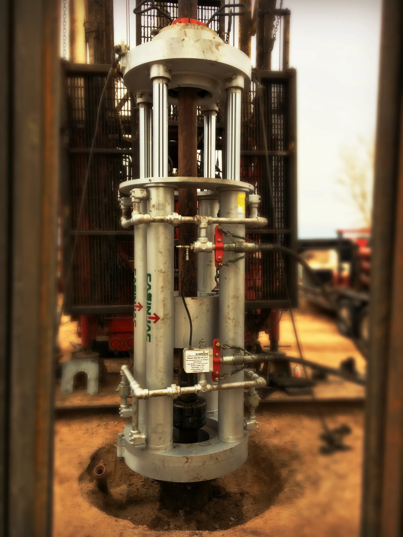 freeing stuck production slips is easy with our casing jacks