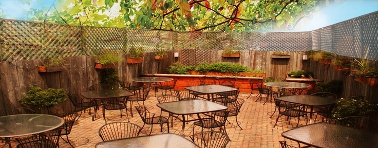 The patio at a tavola , picture courtesy of a tavola