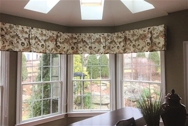 A classic example of custom drapery from dePasquale Design