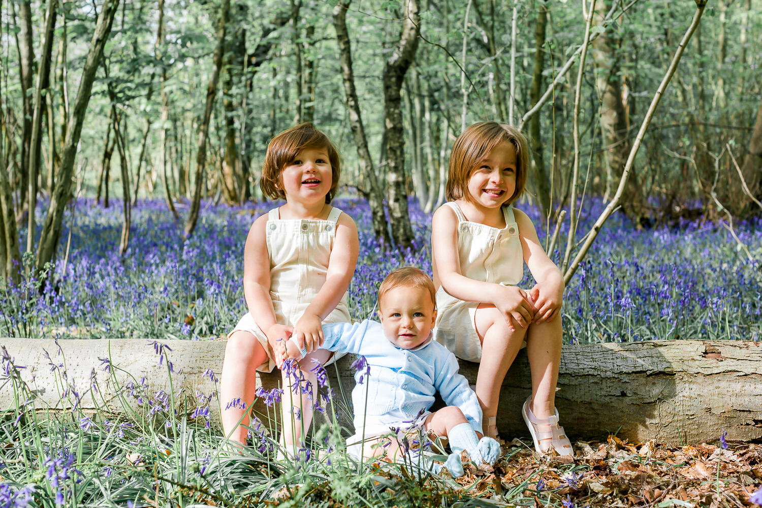 Iris_and_Ivy_photography_family_bluebell_shoot.1.jpg