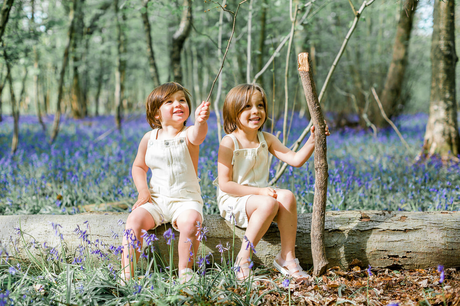 Iris_and_Ivy_photography_family_bluebell_shoot.3.jpg