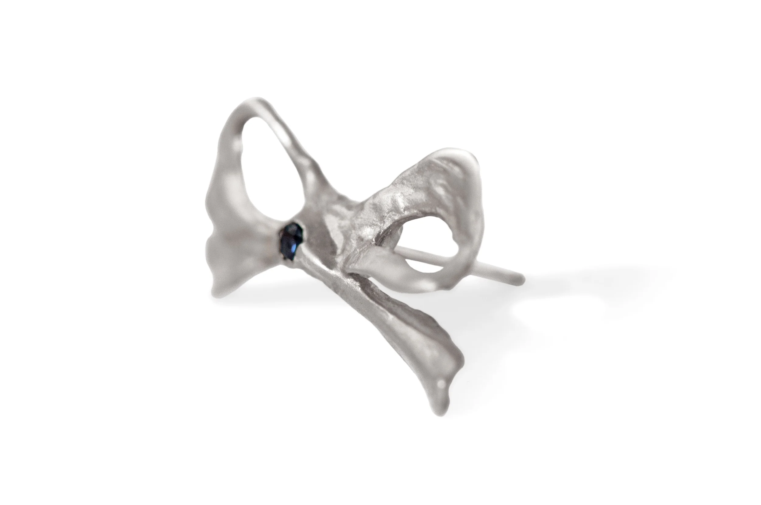 MT_PBOW_EAR_REF_STUDIO_001_0784_SILVER.jpg