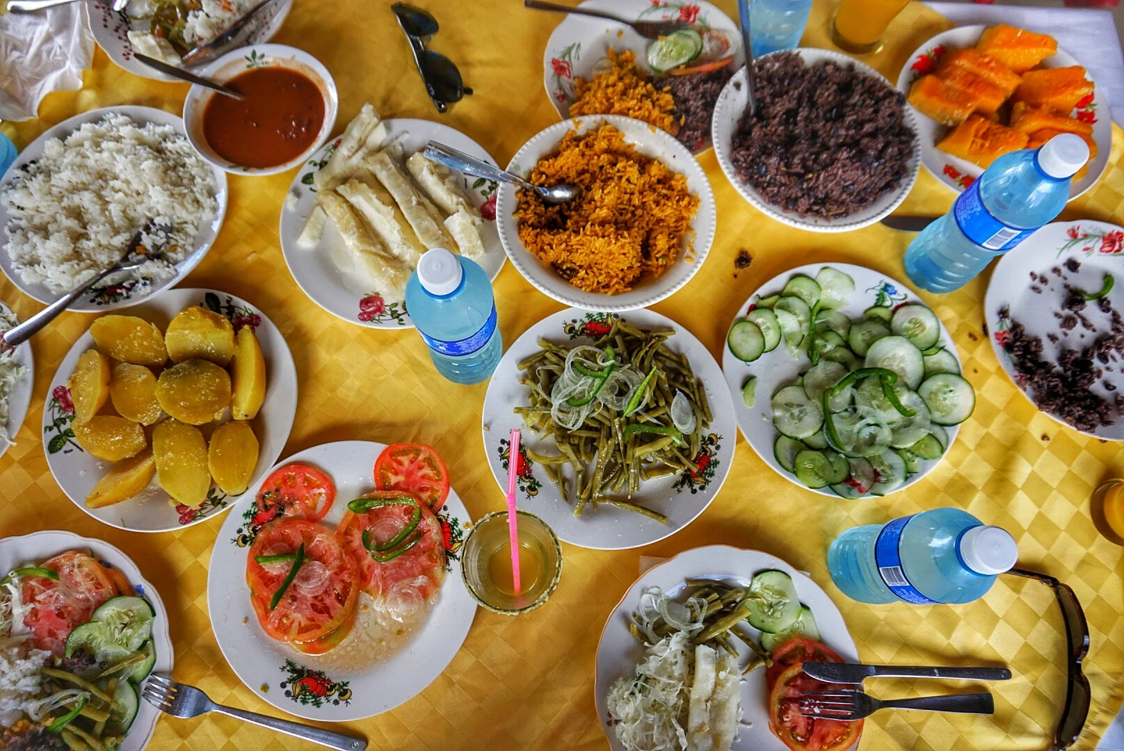 A typical Cuban meal. Warnings of a culinary nightmare were unfounded.)