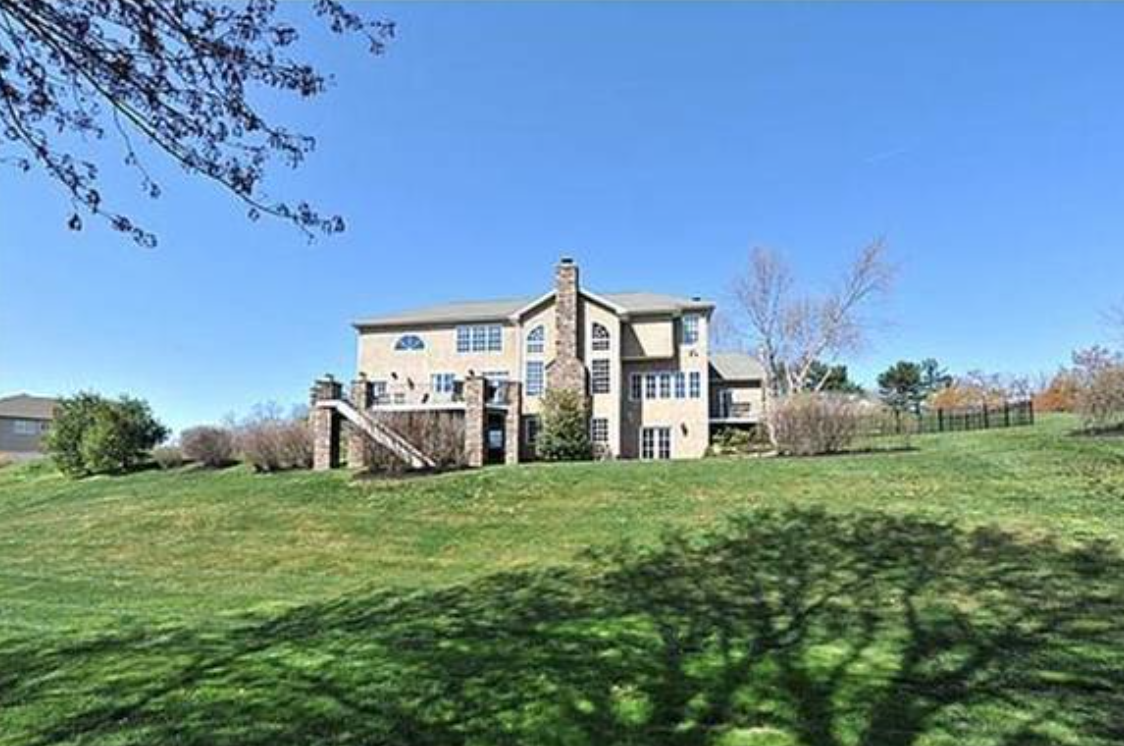 3660 Lexington